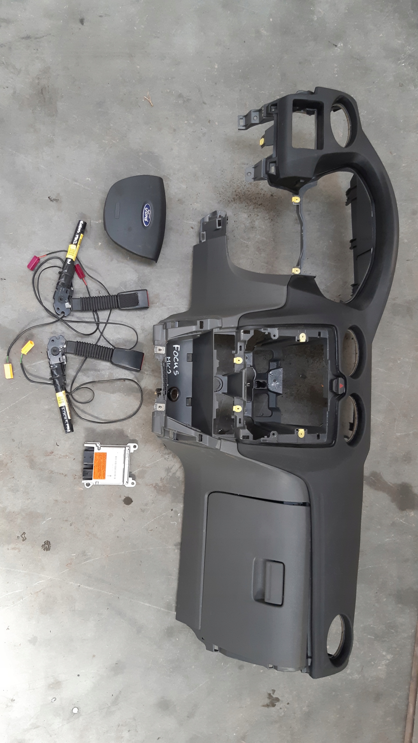 dashboard sensor tension belts airbags kpl Ford Focus MK2