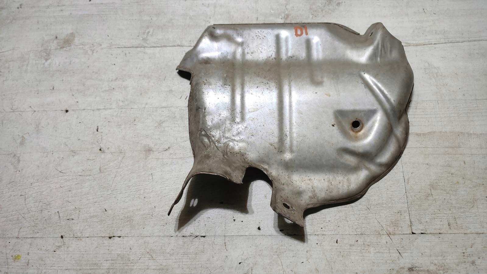 Blende Abdeckung termiczna 1.6 16V Dacia Duster und Lift 14r