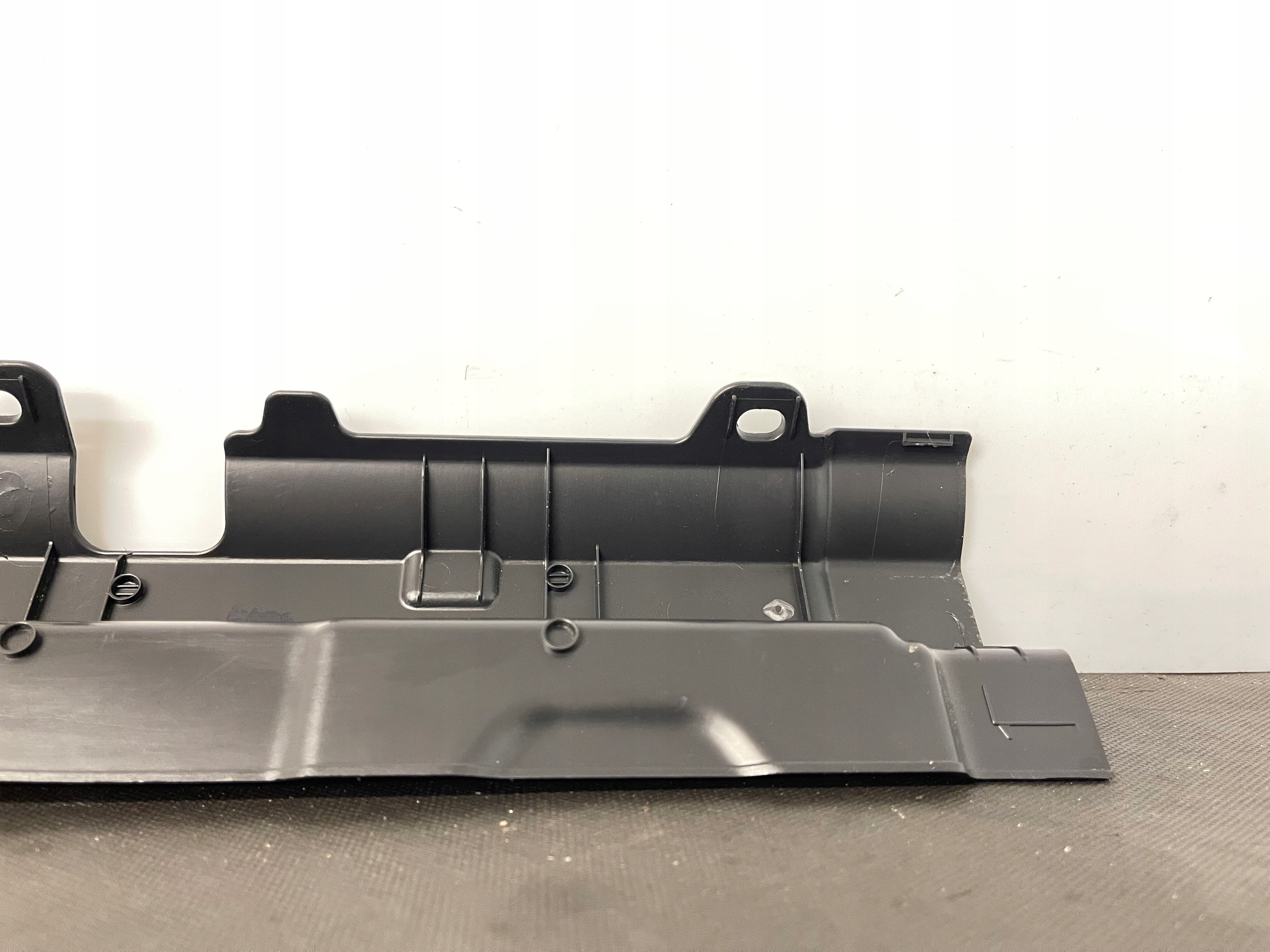 ORG pillar boot VW PASSAT B8 KOMBI 3G9863409D