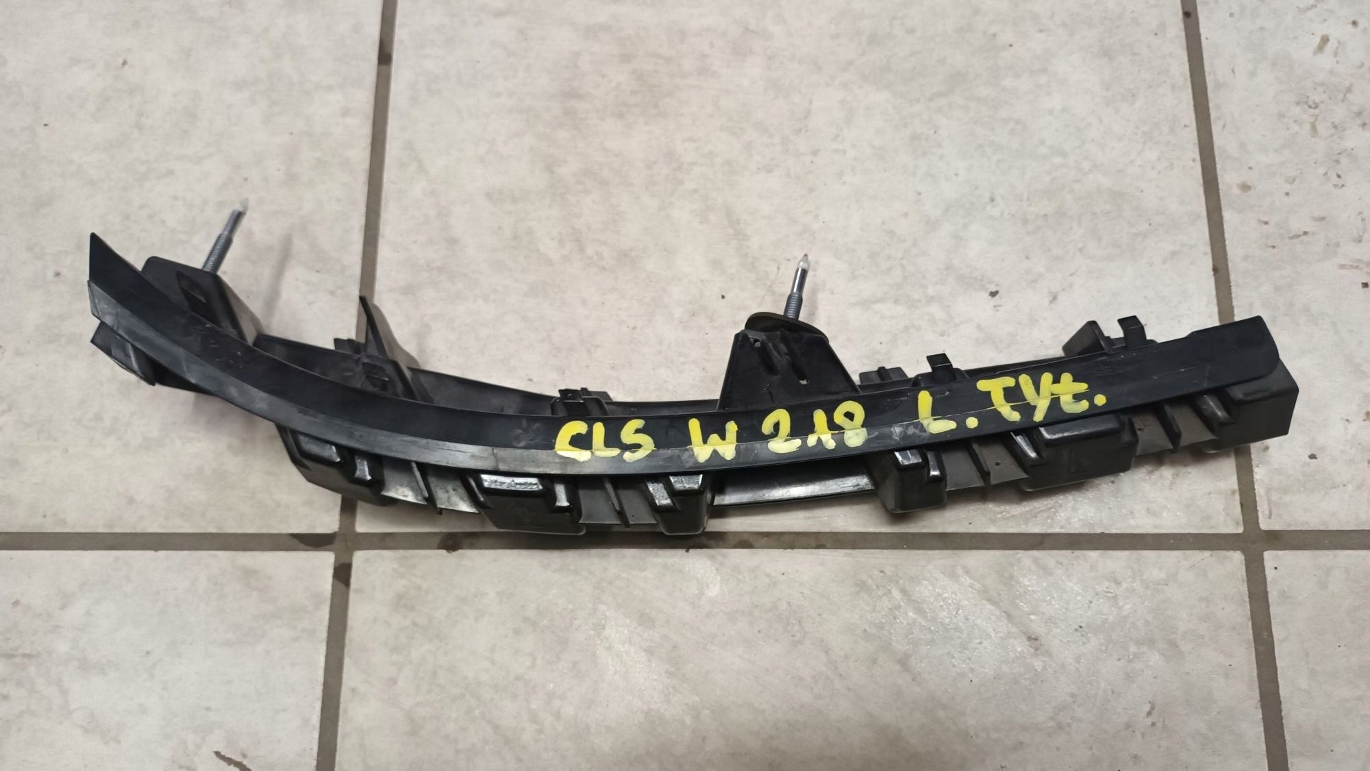 left bumper bracket of the rear MERCEDES CLS W218 2011->