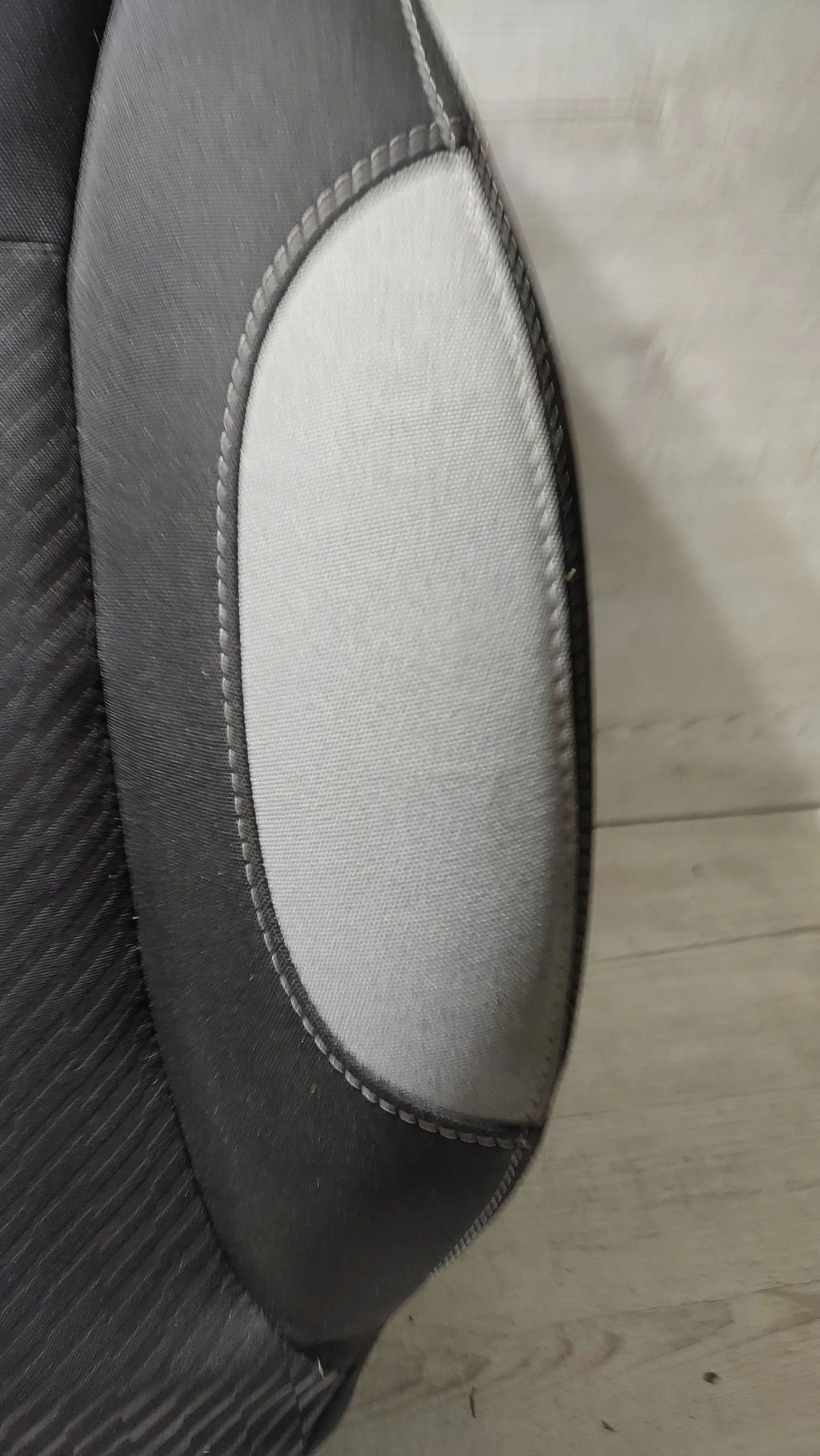 Peugeot 2008 and 2013 front side right seat oparcie