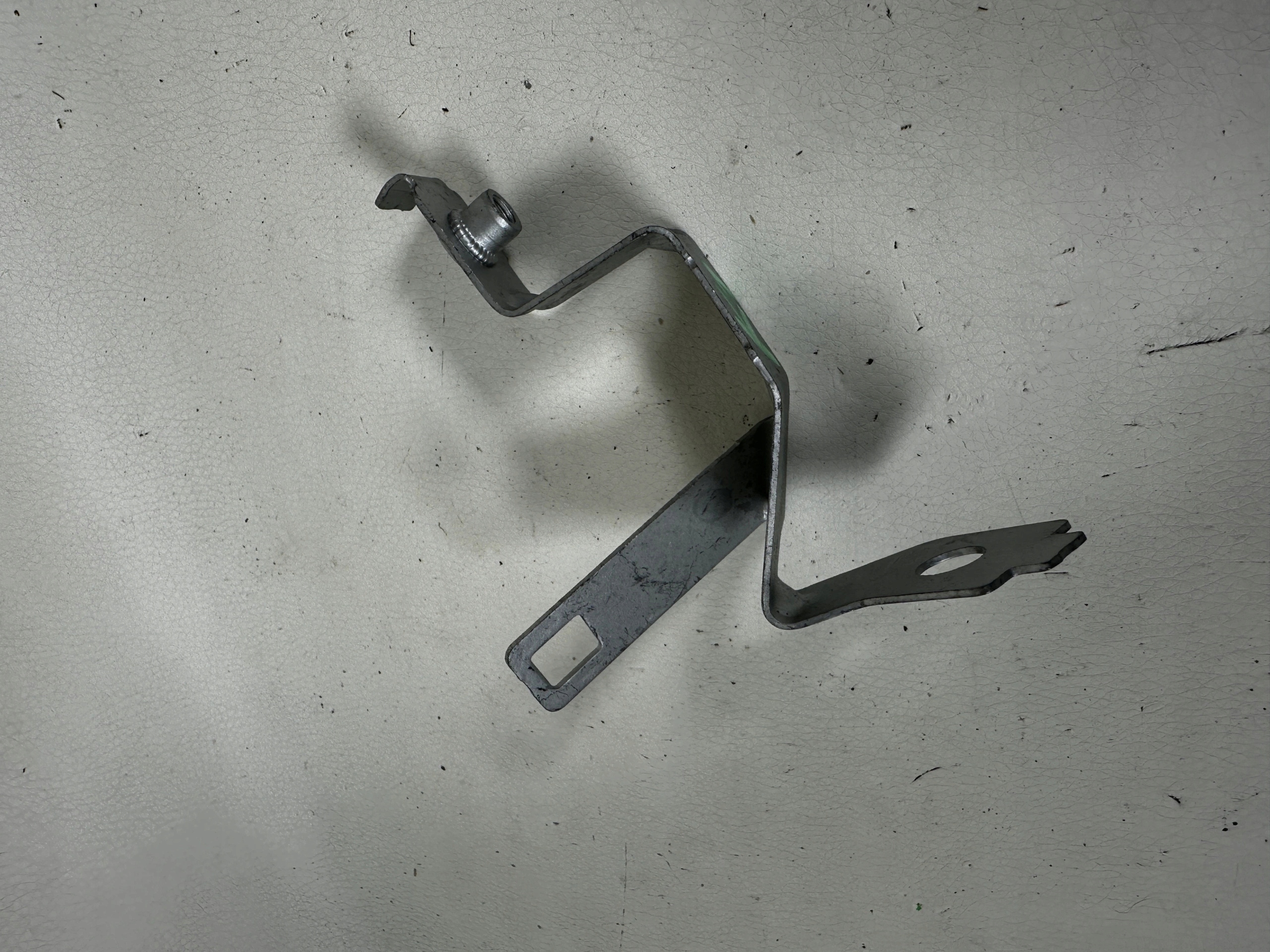 Mercedes W206 Console Armature A2065241300
