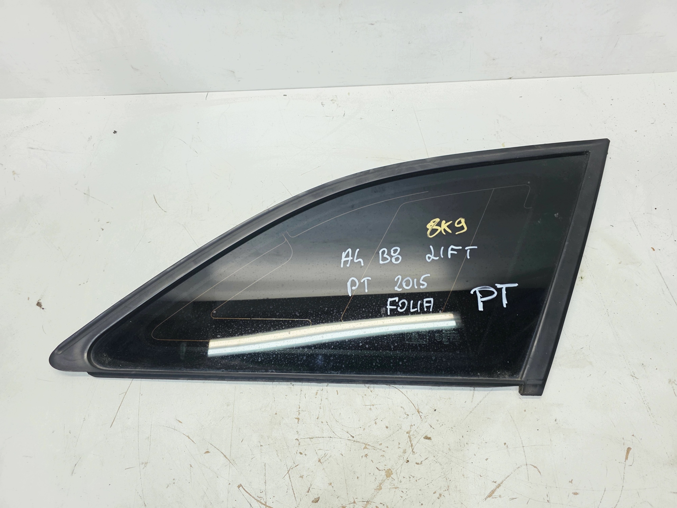 okno karoserie pravý záď AUDI A4 B8 LIFT 8K9 AVANT CHROM 2015 rok