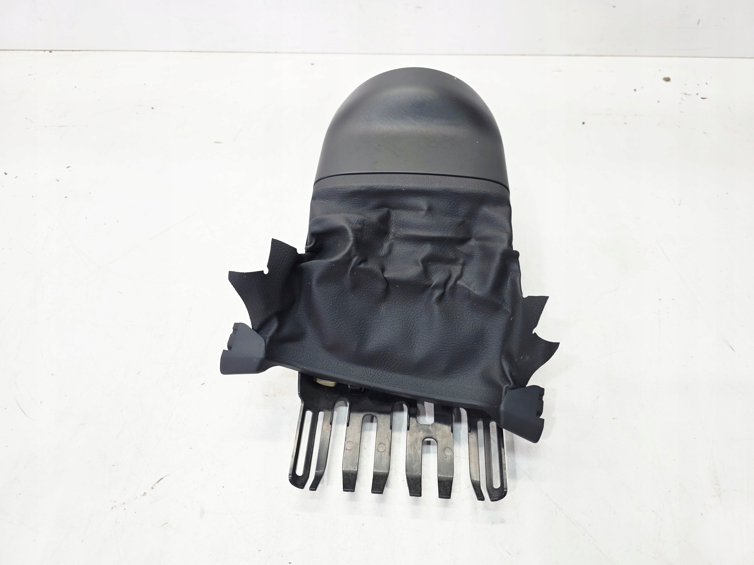 Blende Abdeckung der Lenksäule des Lenkrads AUDI TT 8J 8J0953512B
