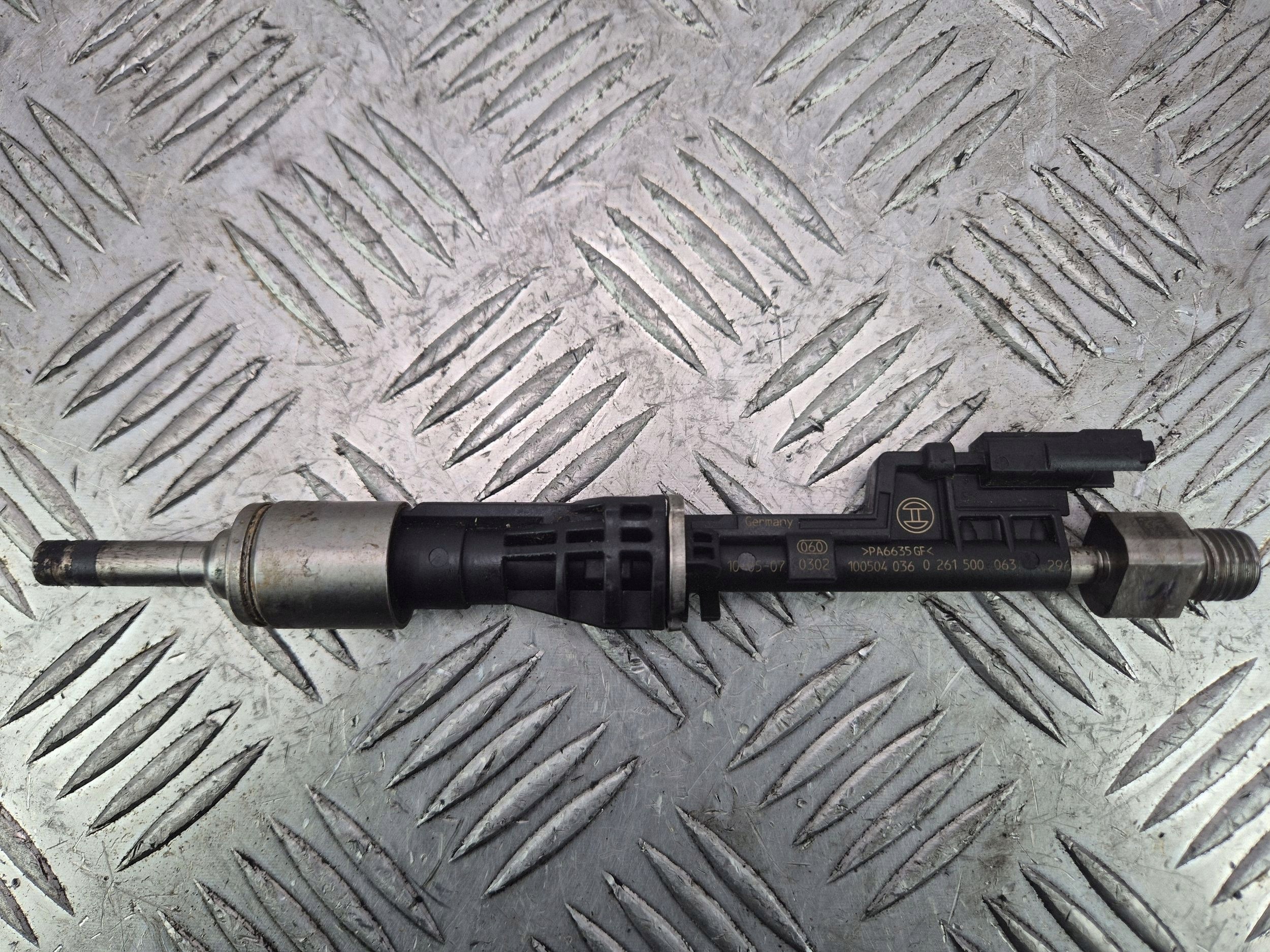 BMW X5 E70 35i injector 7568607 N55B30A