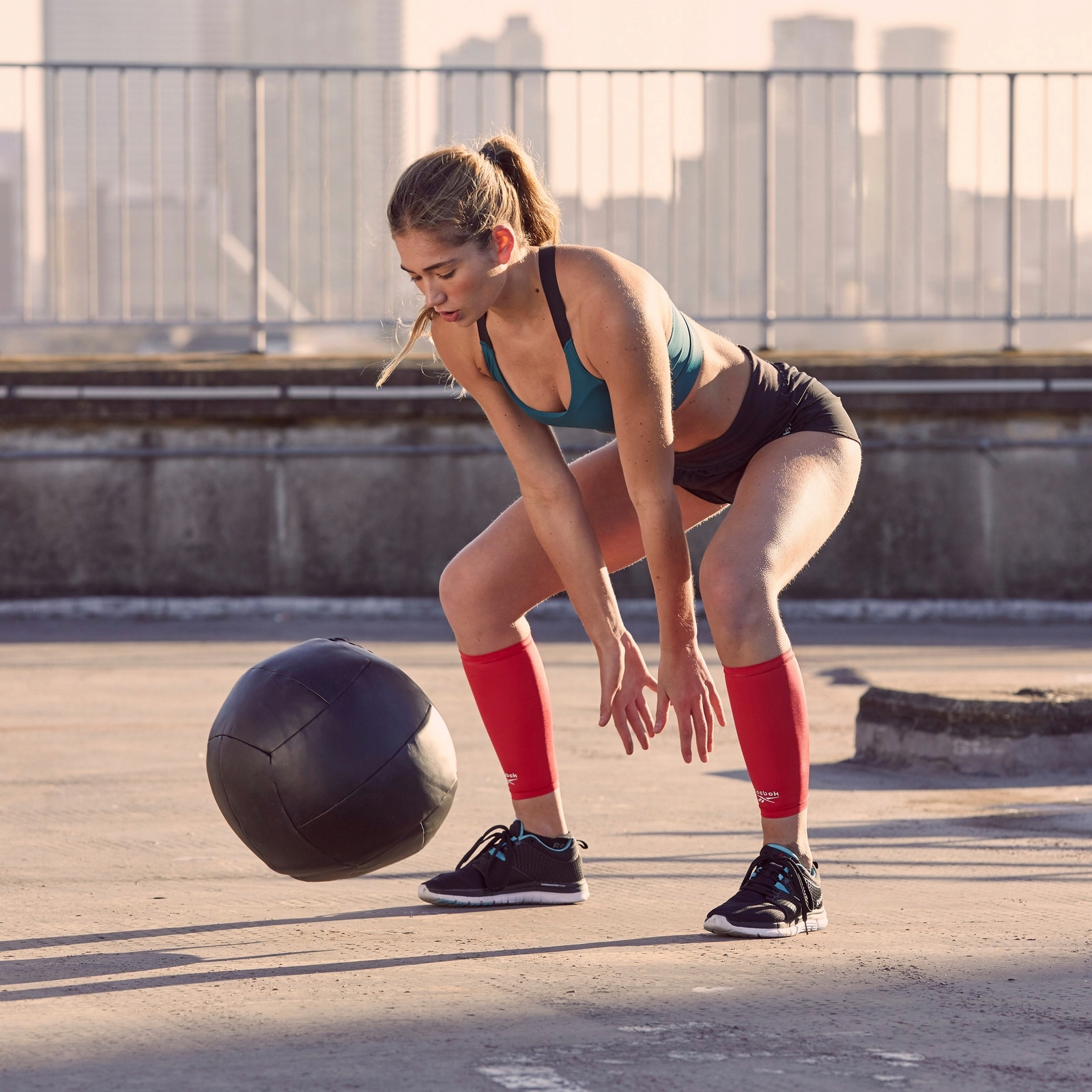 REEBOK OPASKI KOMPRESYJNE CZERWONE L Kod producenta RASL-11315RD