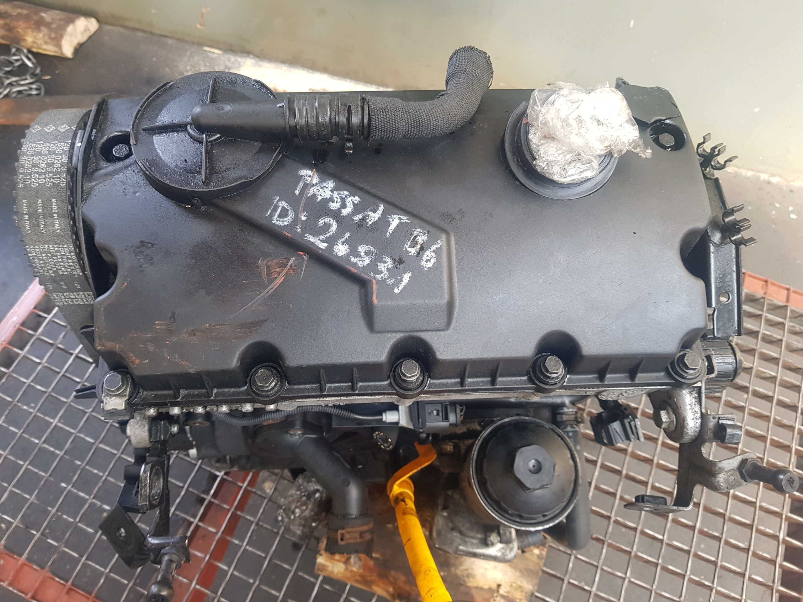 engine DIESEL- pillar VOLKSWAGEN PASSAT B6 1.9 TDI BXE BKC BJB
