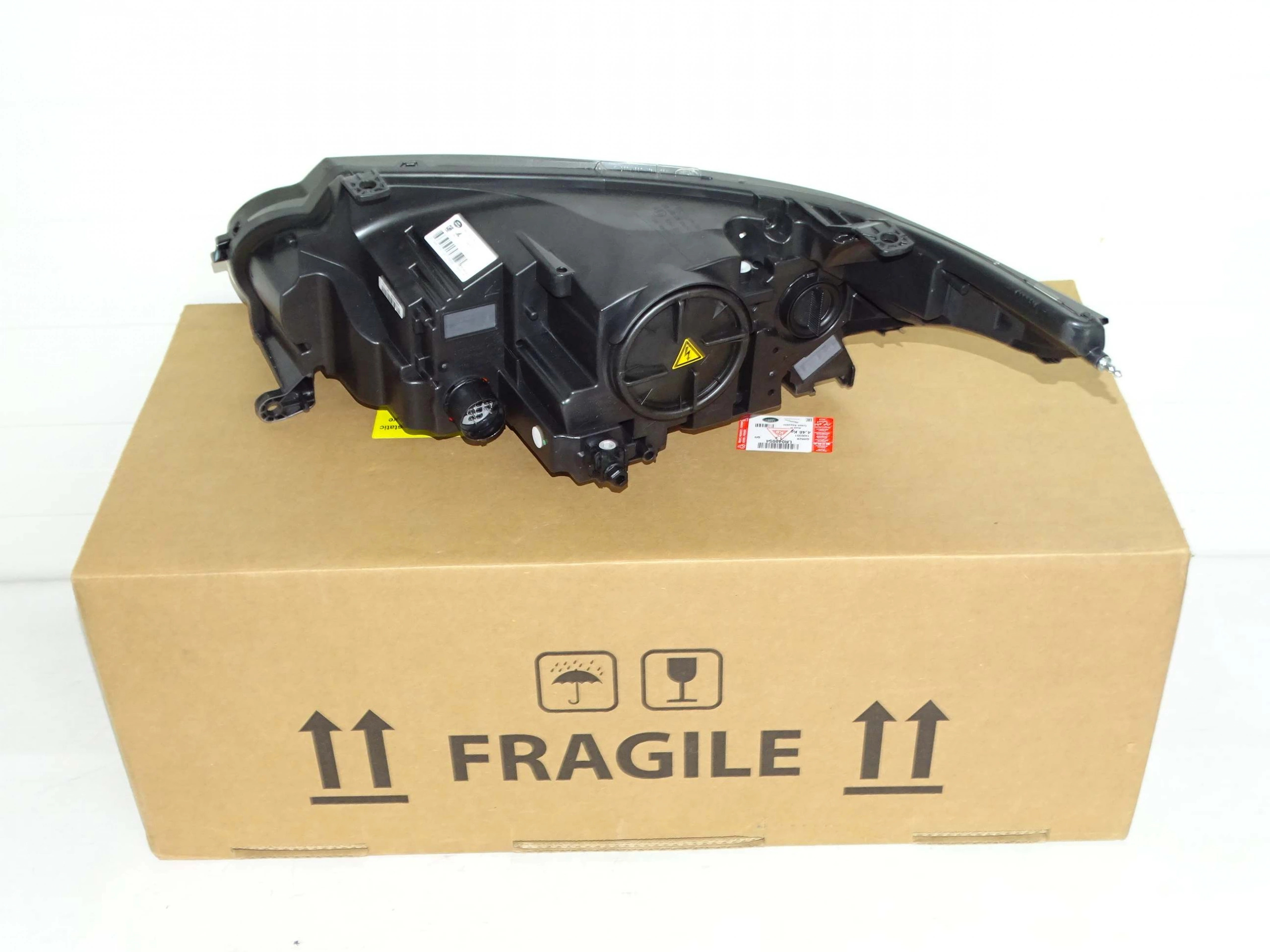 Reflektor USA XENON 11 PIN RANGE ROVER SPORT 13- Typ samochodu Samochody osobowe