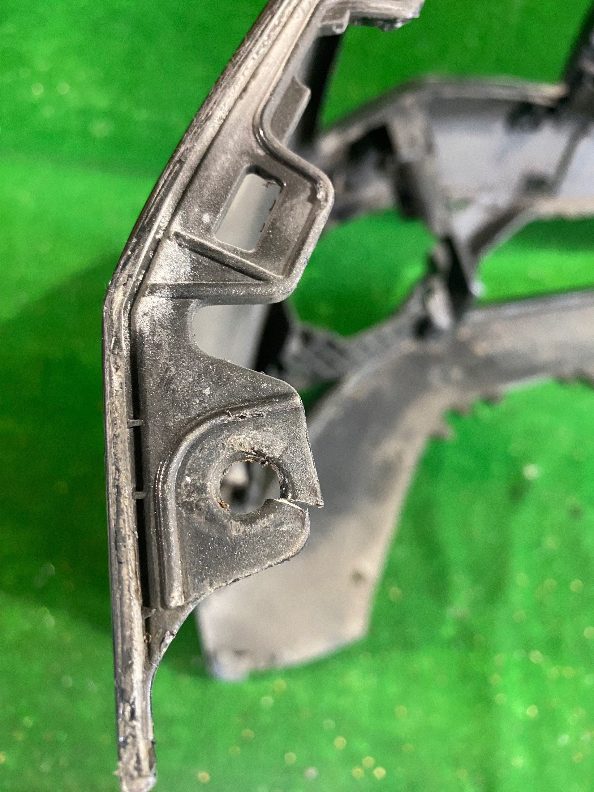 front bumper front SEAT LEON III LIFT FR