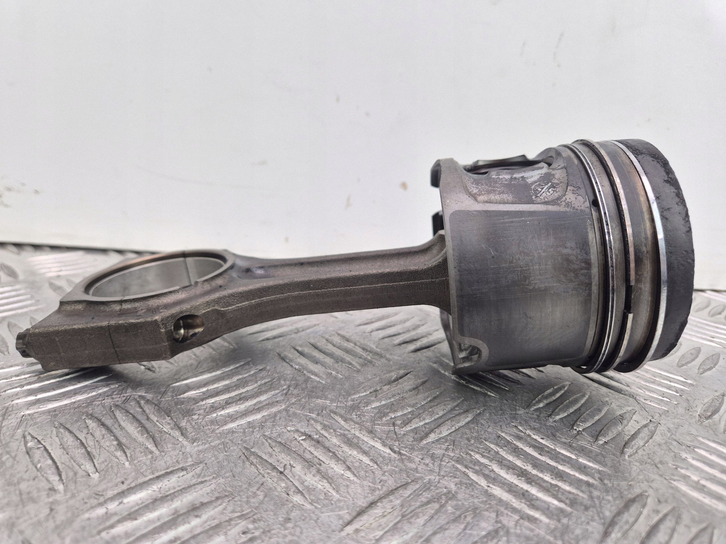 piston avec bielle BMW 3 E90 E91 318d 0840BB N47D20A