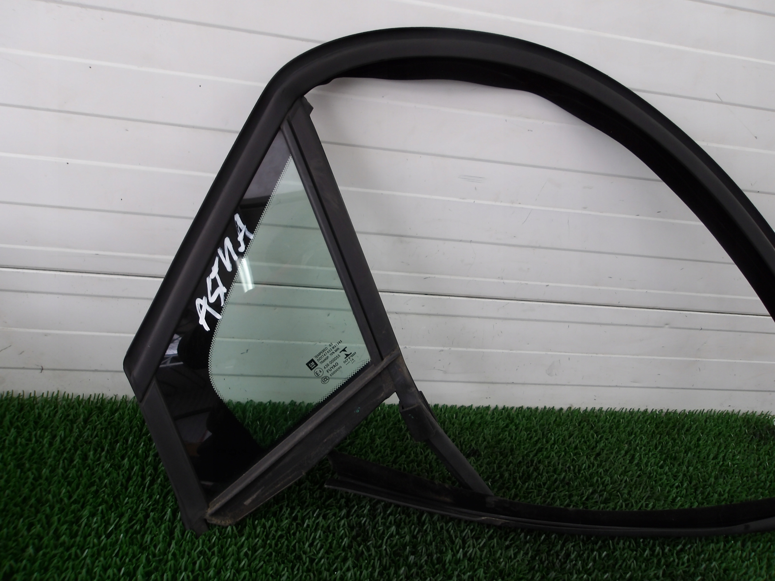 OPEL ASTRA K 15- window gasket door left front