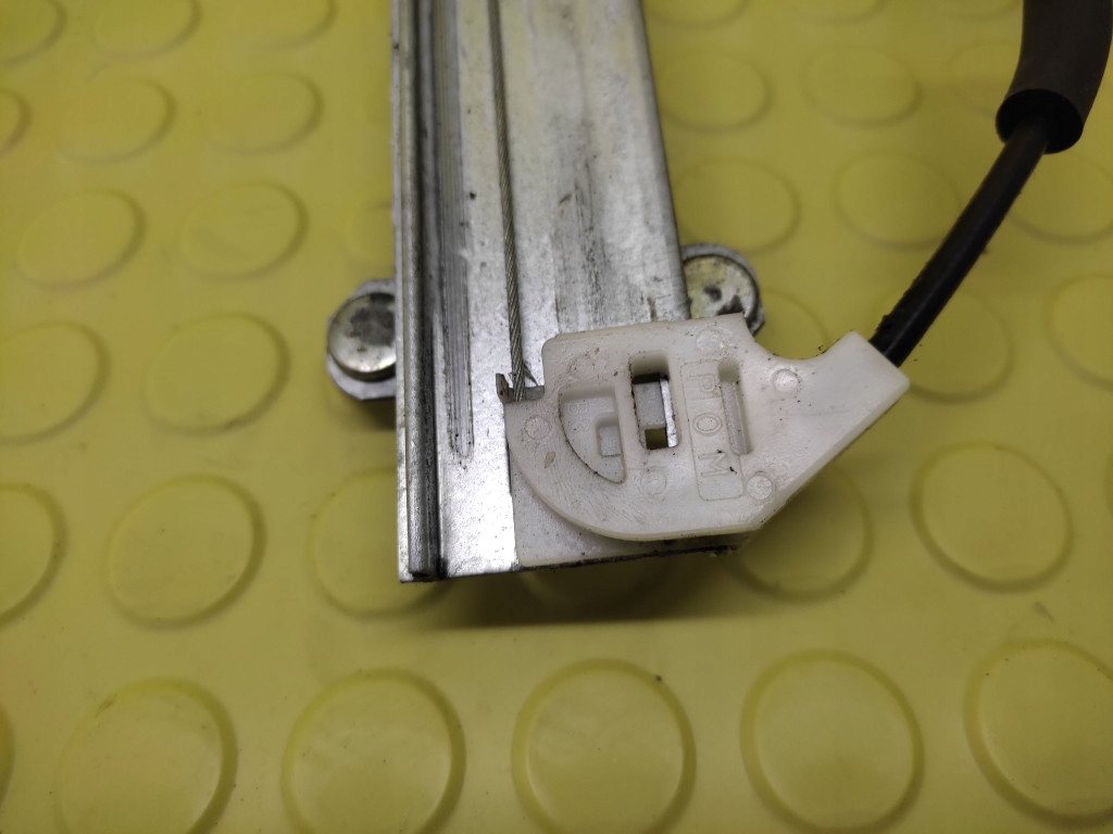 HYUNDAI ACCENT window regulator right rear part
