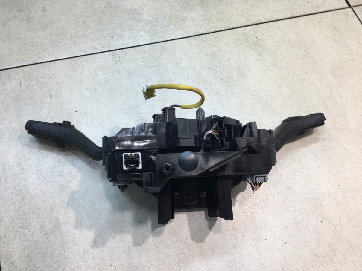 Commodo essuie glace C-MAX et 4M5T13N064HH 4M5T14A664AB