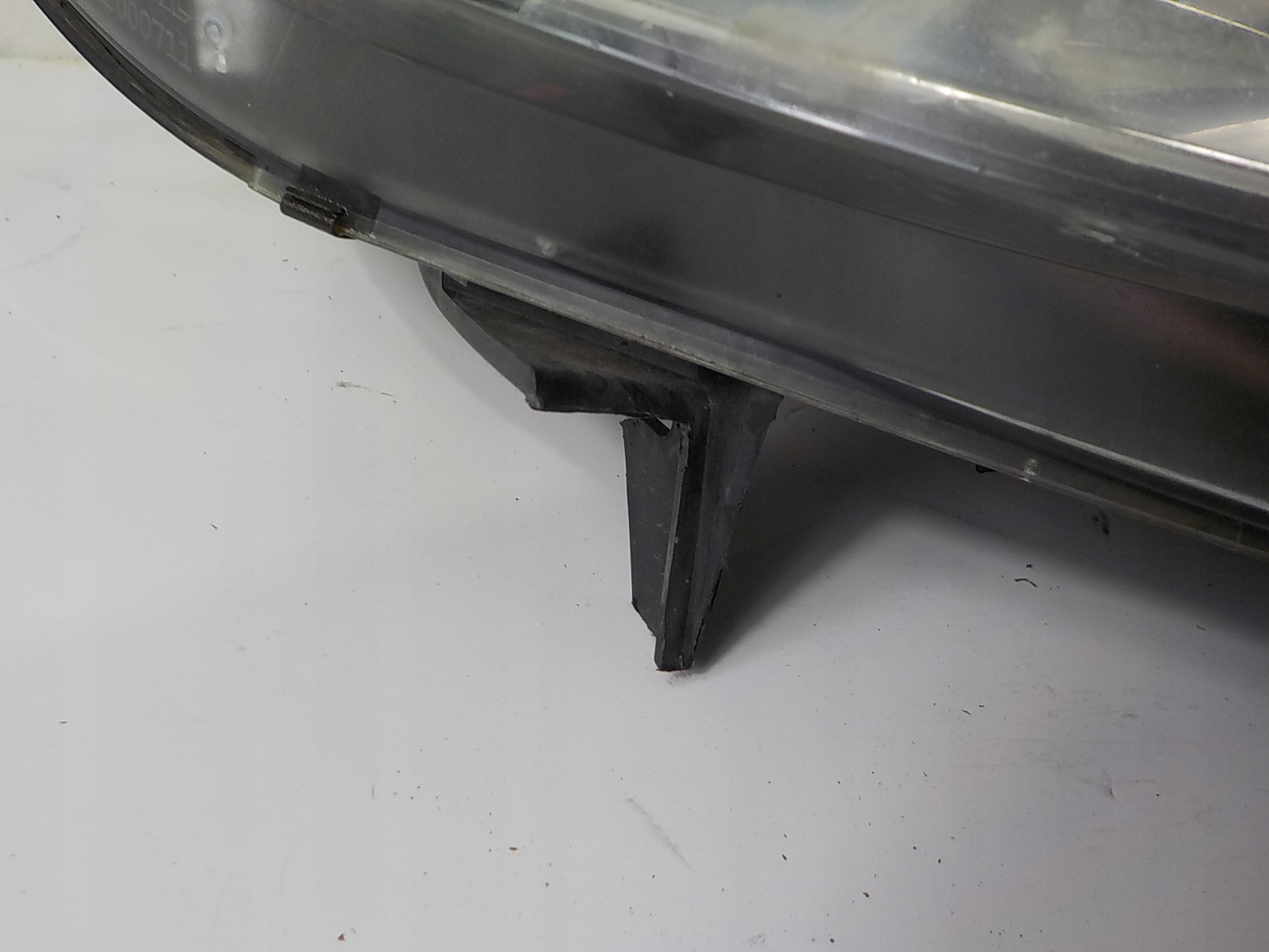 PEUGEOT 407 XENON light right front front UK