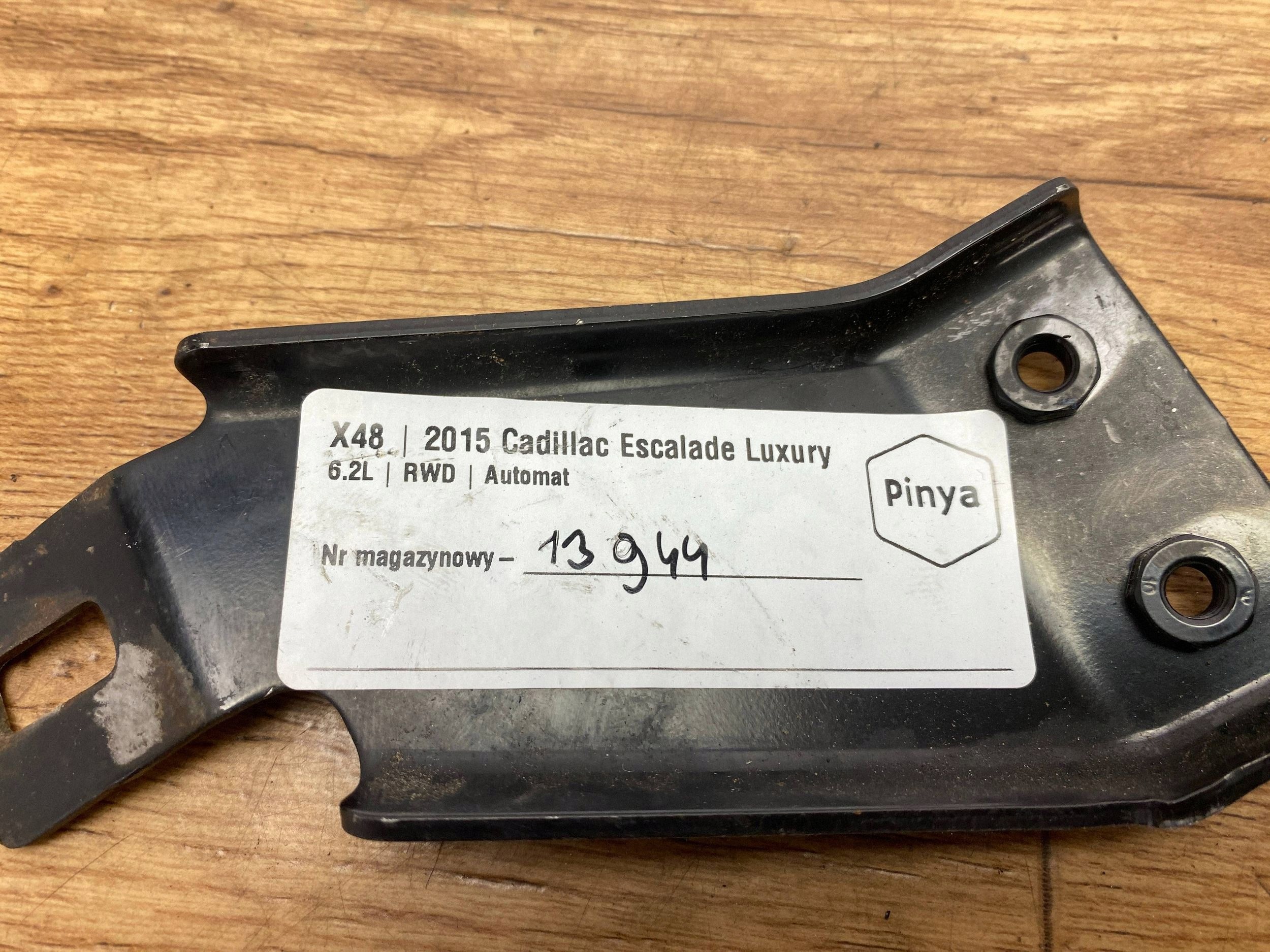 bracket of a bumper cover front Cadillac Escalade IV 2015+