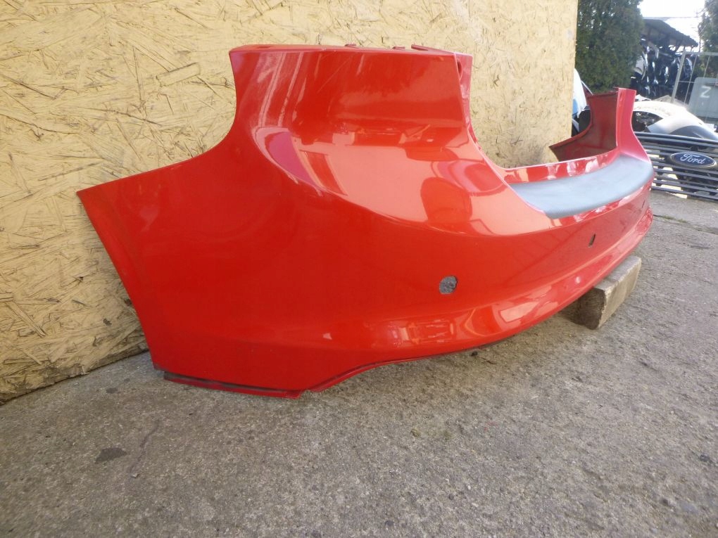 FORD FOCUS MK3 HB 10- PARAURTI POSTERIORE