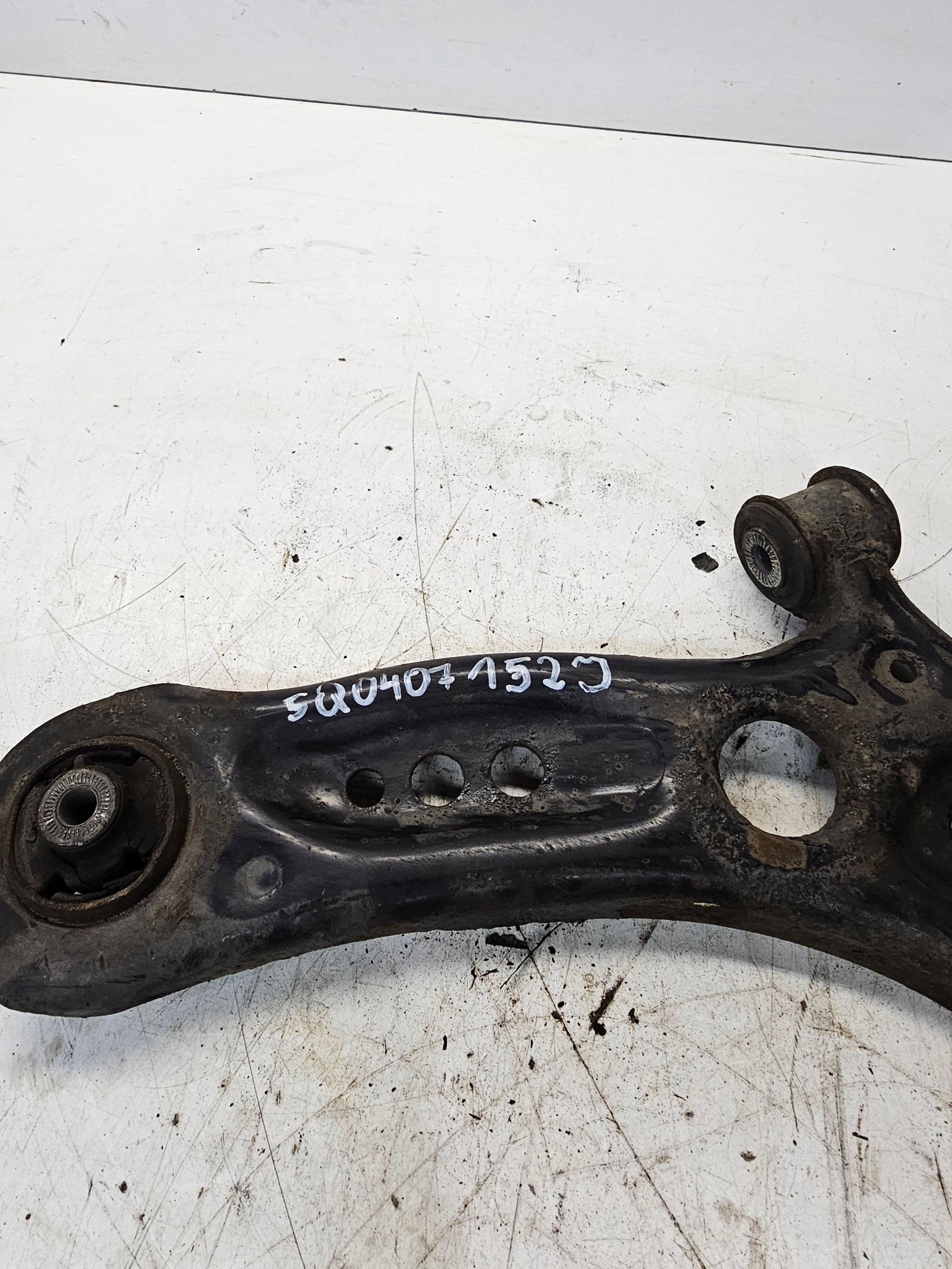 arm right front AUDI A3 8V VW SEAT 5Q0407152J