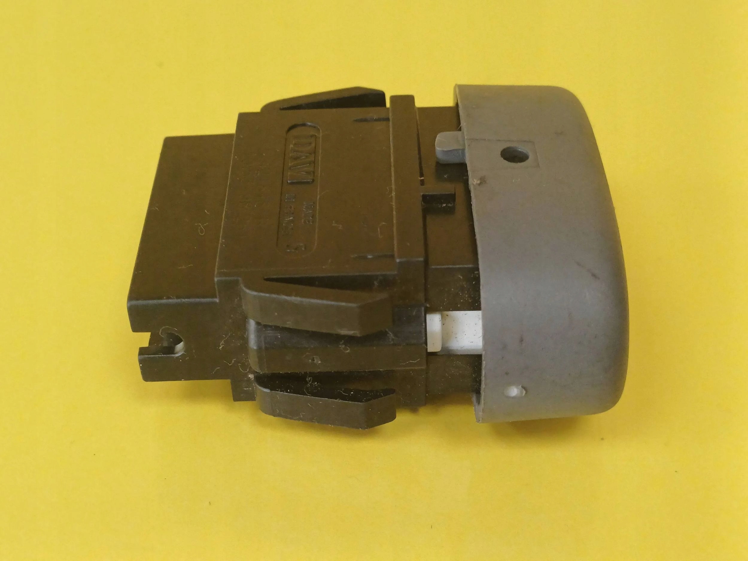 switch of a lock central RENAULT 421818B RENAULT