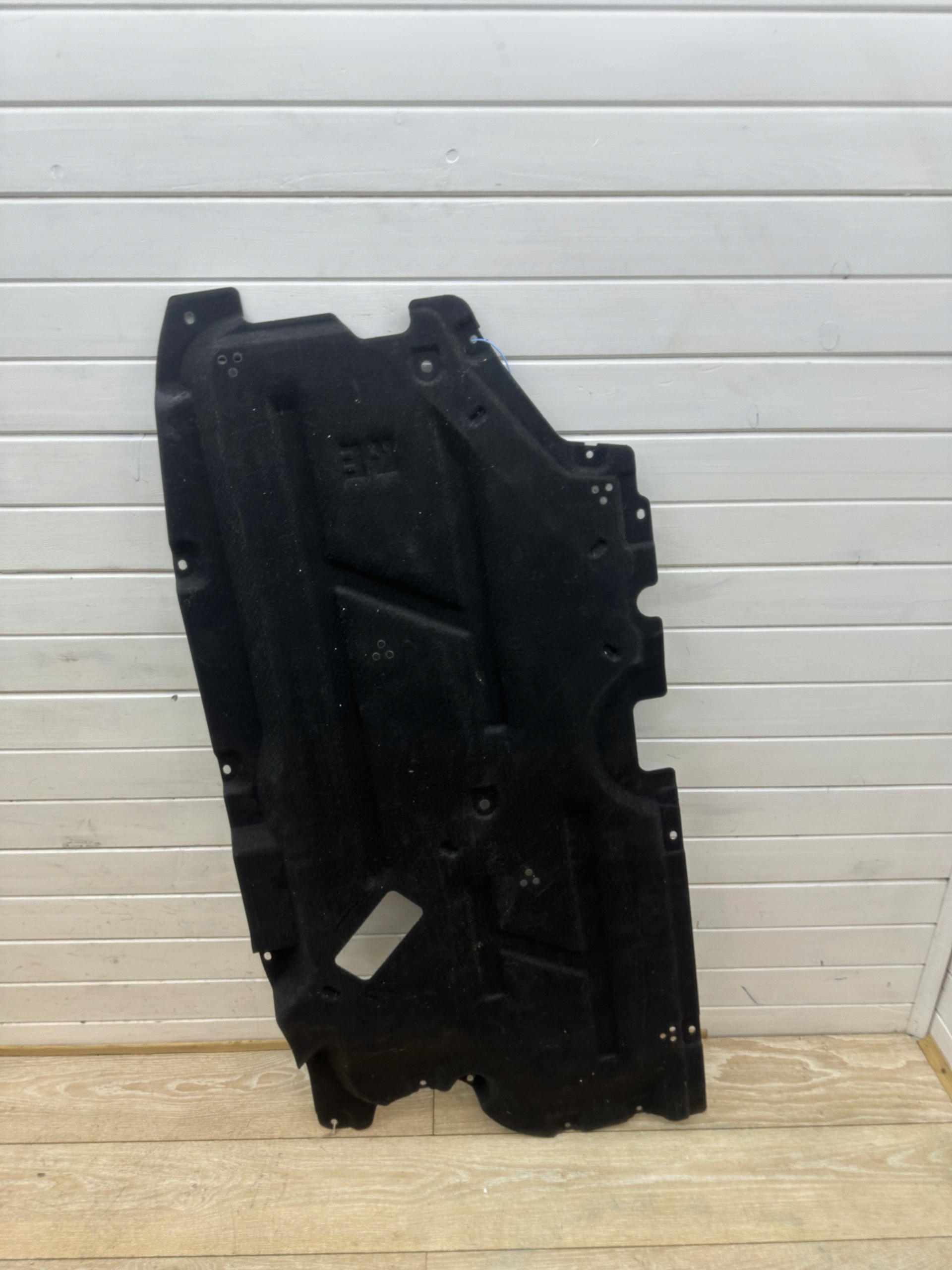 Kryt podvozku pravá LEWEA ROLLS-ROYCE DAWN RR6 Originál OEM 7378036