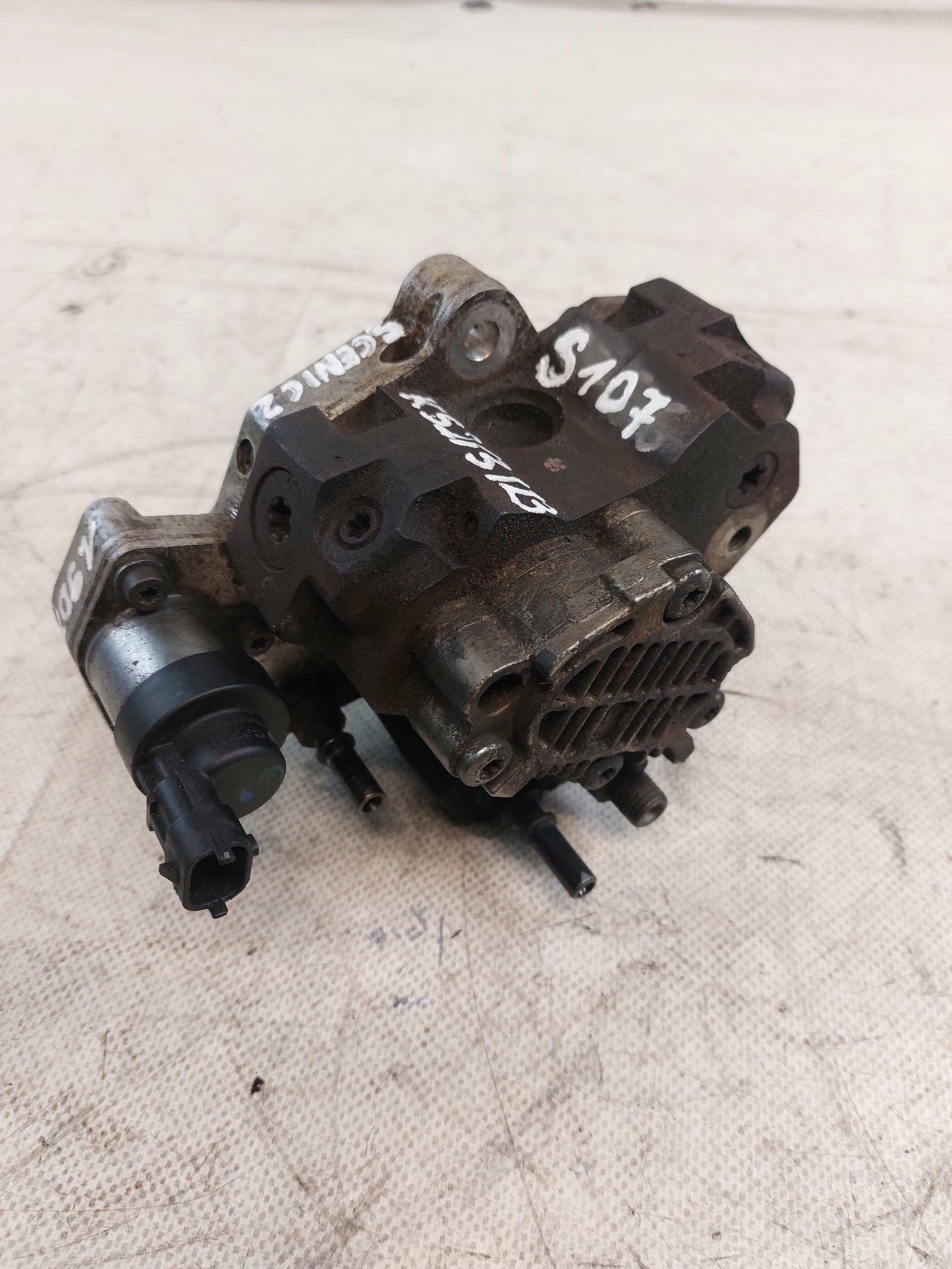 einspritzpumpe RENAULT SCENIC II 1.9DCI 8200108225