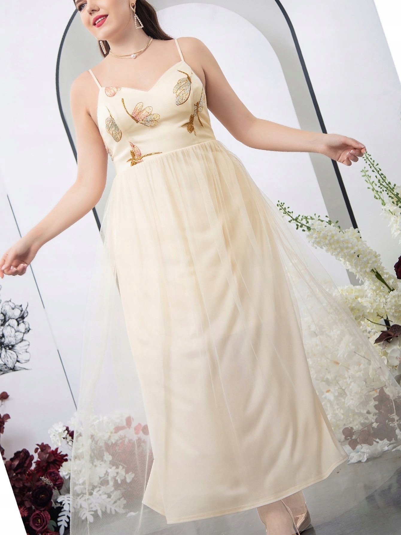 Šaty Maksi s flitrovým výstřihem Béžová Plus Dvouvrstvá XL 42