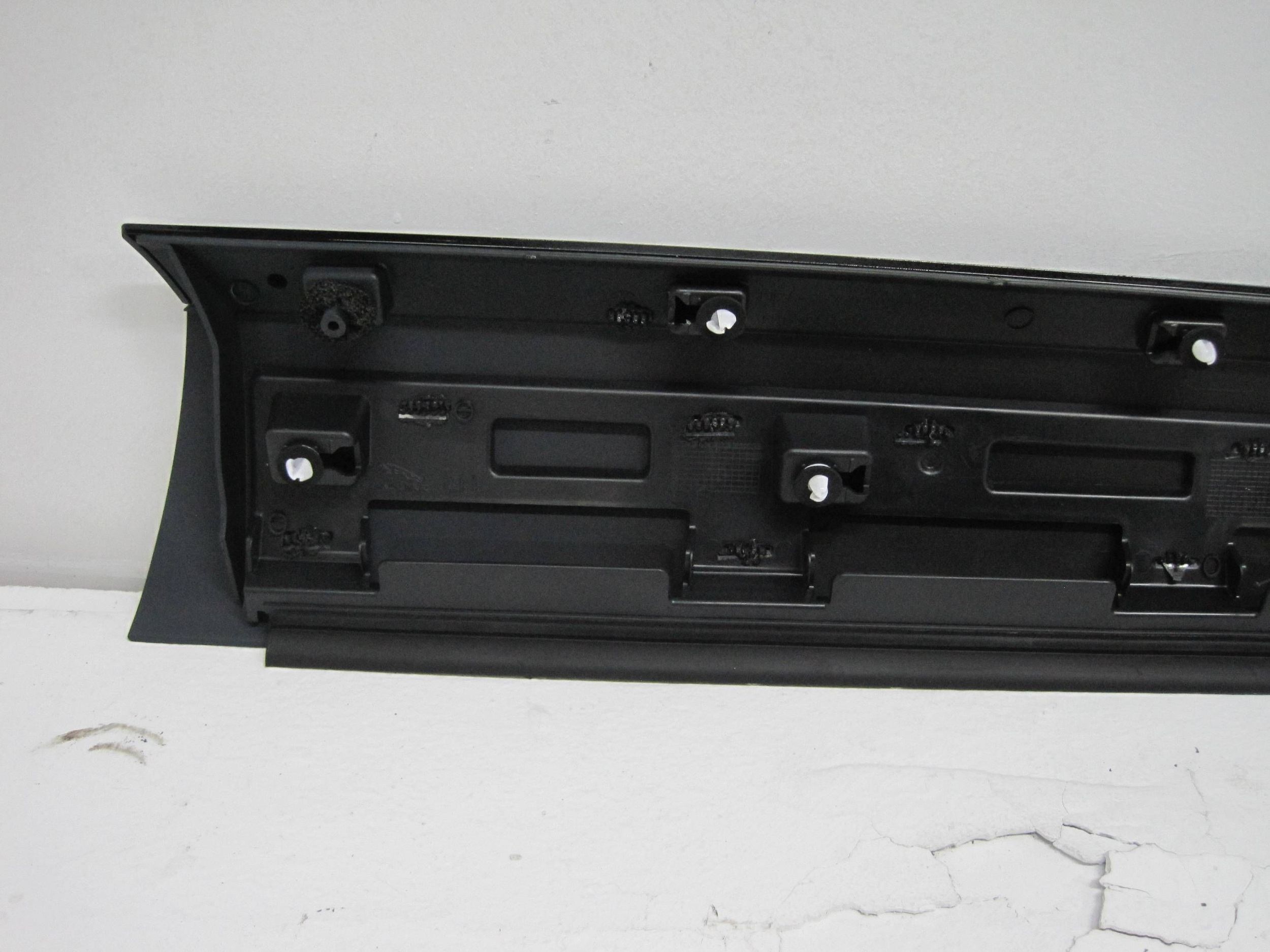 moulding door front left JAGUAR F-PACE HK8M-21065A-BW
