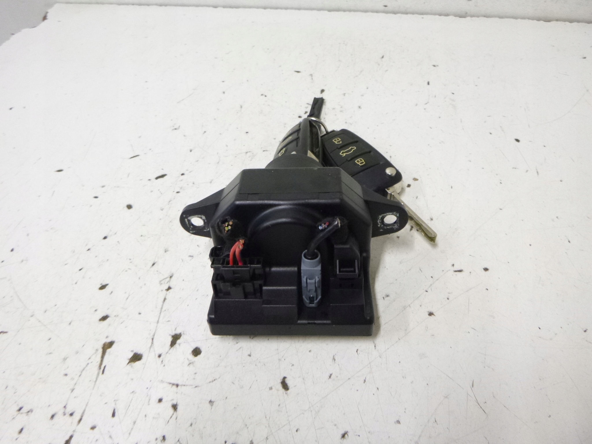 ignition + kluczyki Audi A6 C6 4F0910131G 2006r.