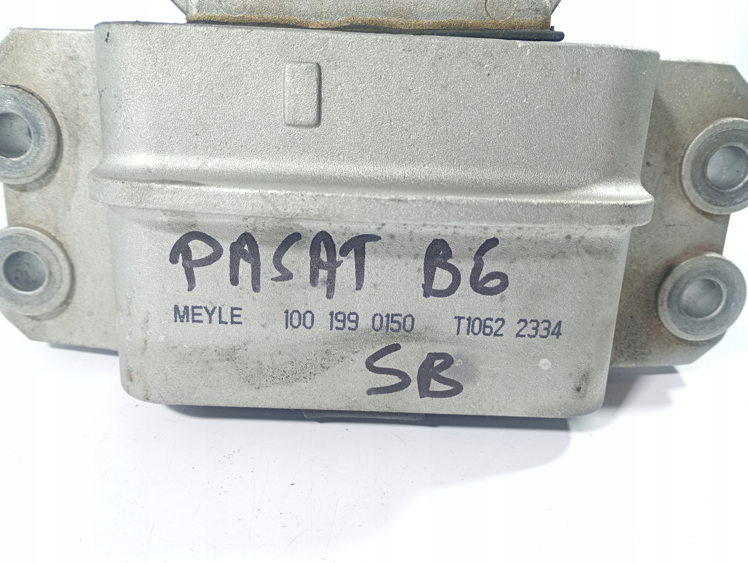 engine mount OE 1001990150 VW Passat B6 05-10