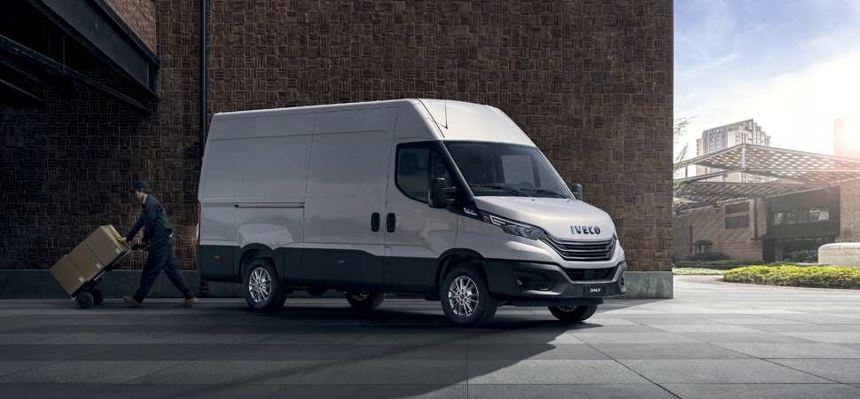 POKROWCE MIAROWE NOWY IVECO DAILY VI 2014 + Producent LOGO POKROWCE