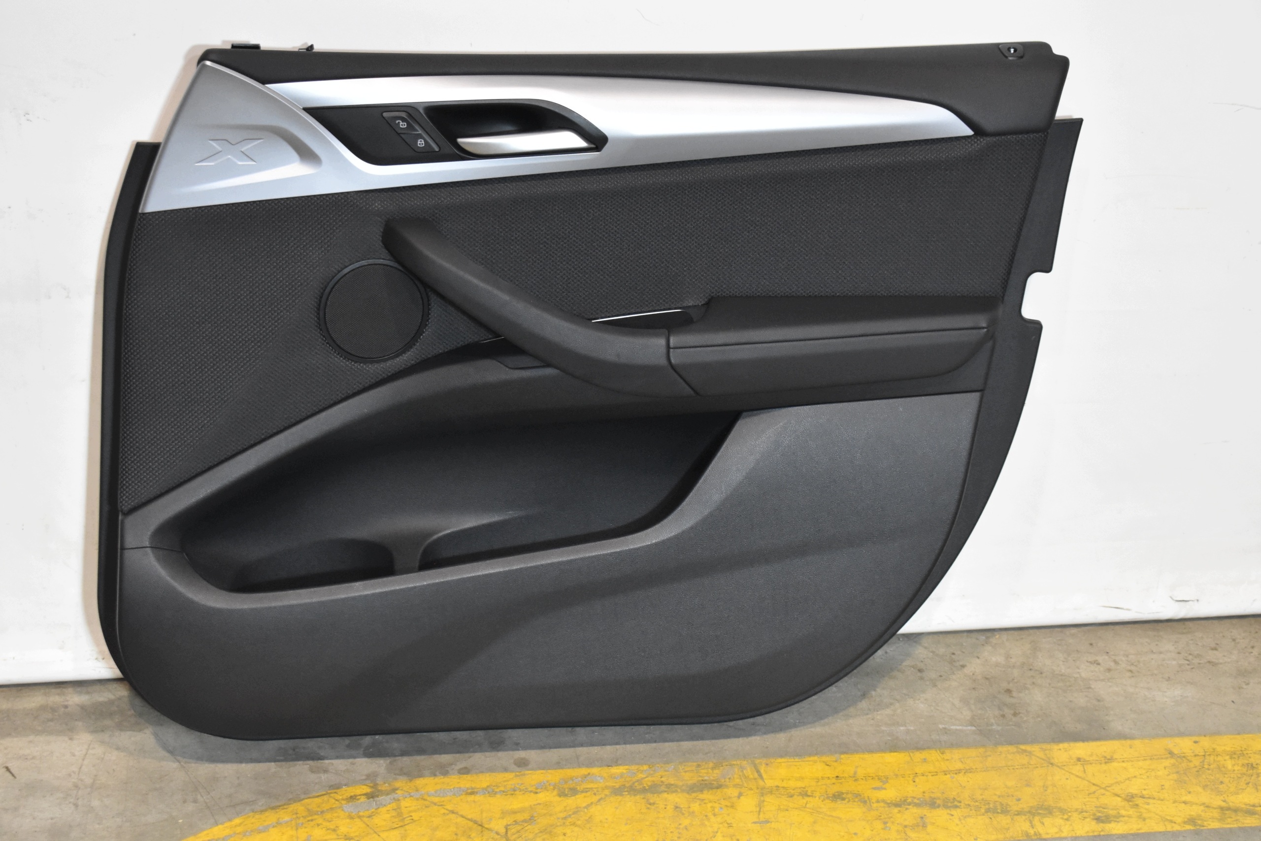 IDEALNY side door front front right MATERIALOWY BMW X3 G01 X-LINE 1