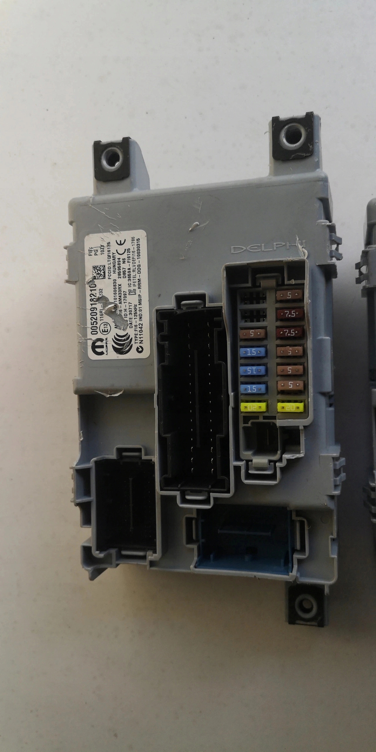 FIAT 500 modulo BSI FUSE BOX 00520918210 28595894