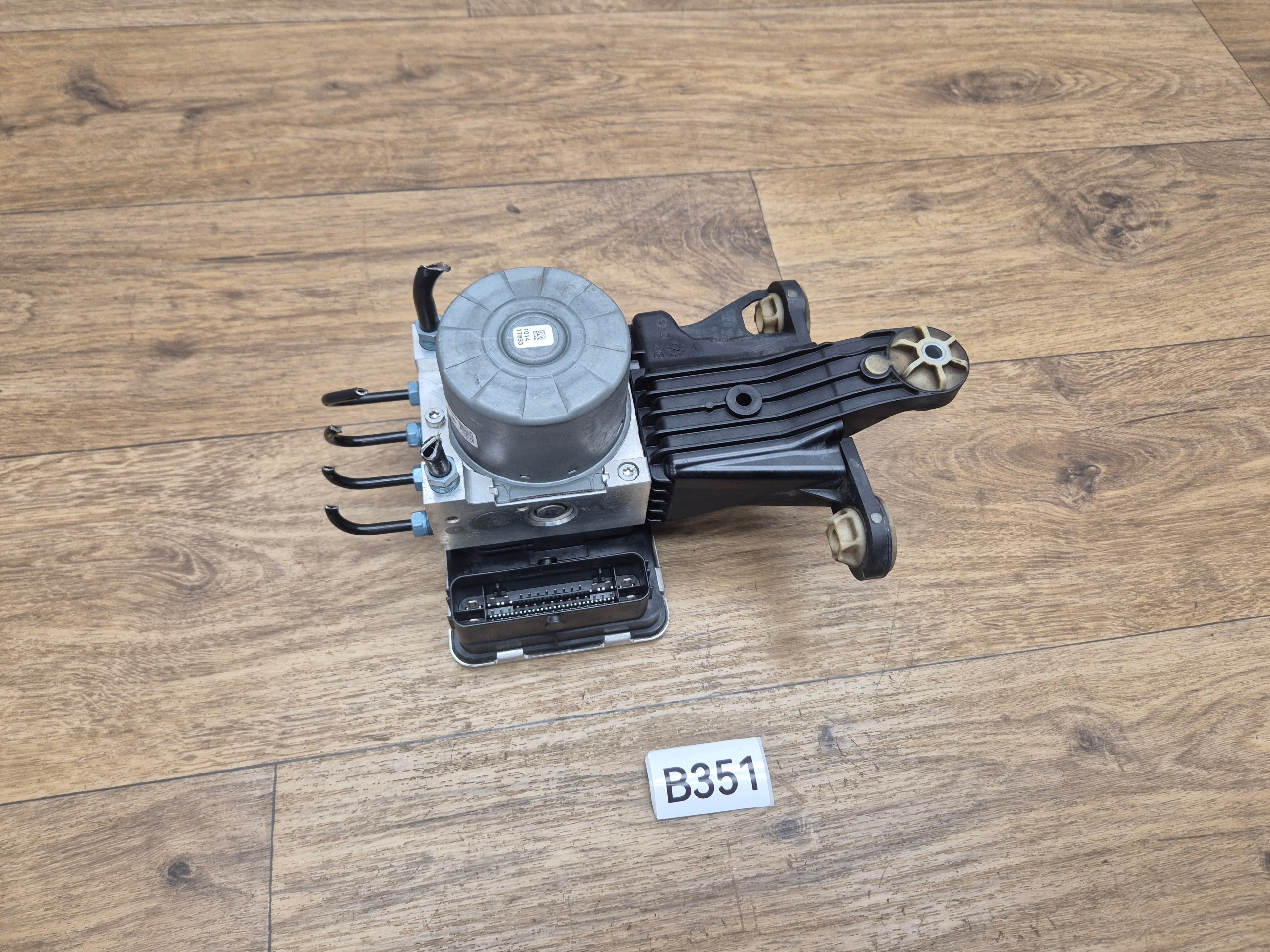 BMW 3 G20 G21 brake booster ABS DSC control unit bracket complete 6862017