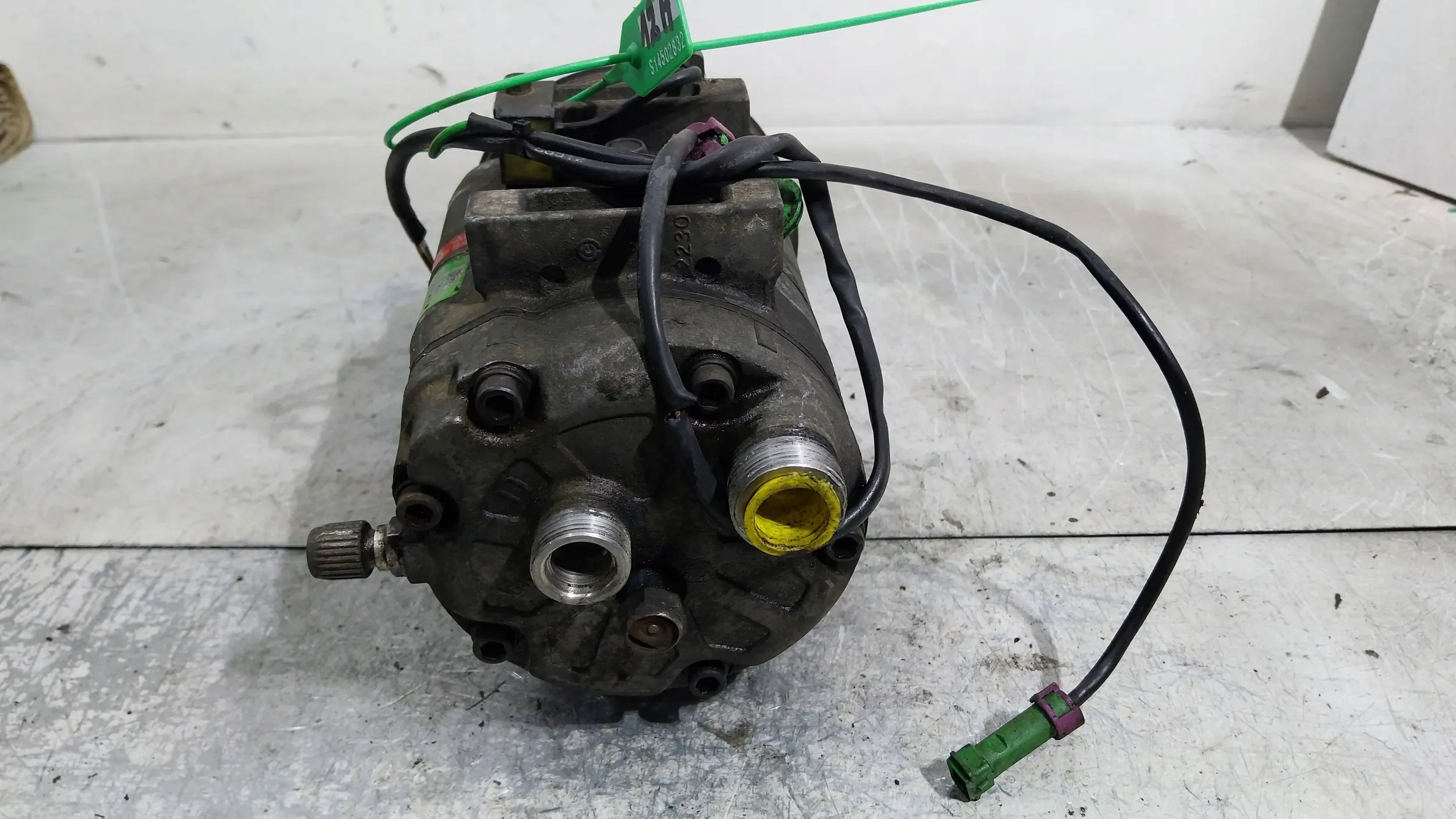 compressor of the air conditioning compressor; 4A0260805AD Audi A6 C4 2.5 TDi