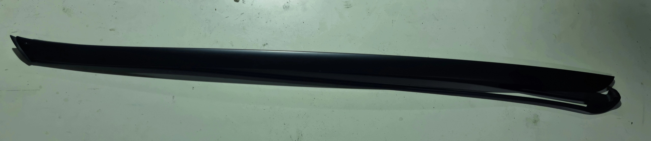 VOLVO XC60 moulding windows PRZYSZYBOWA left 39803231