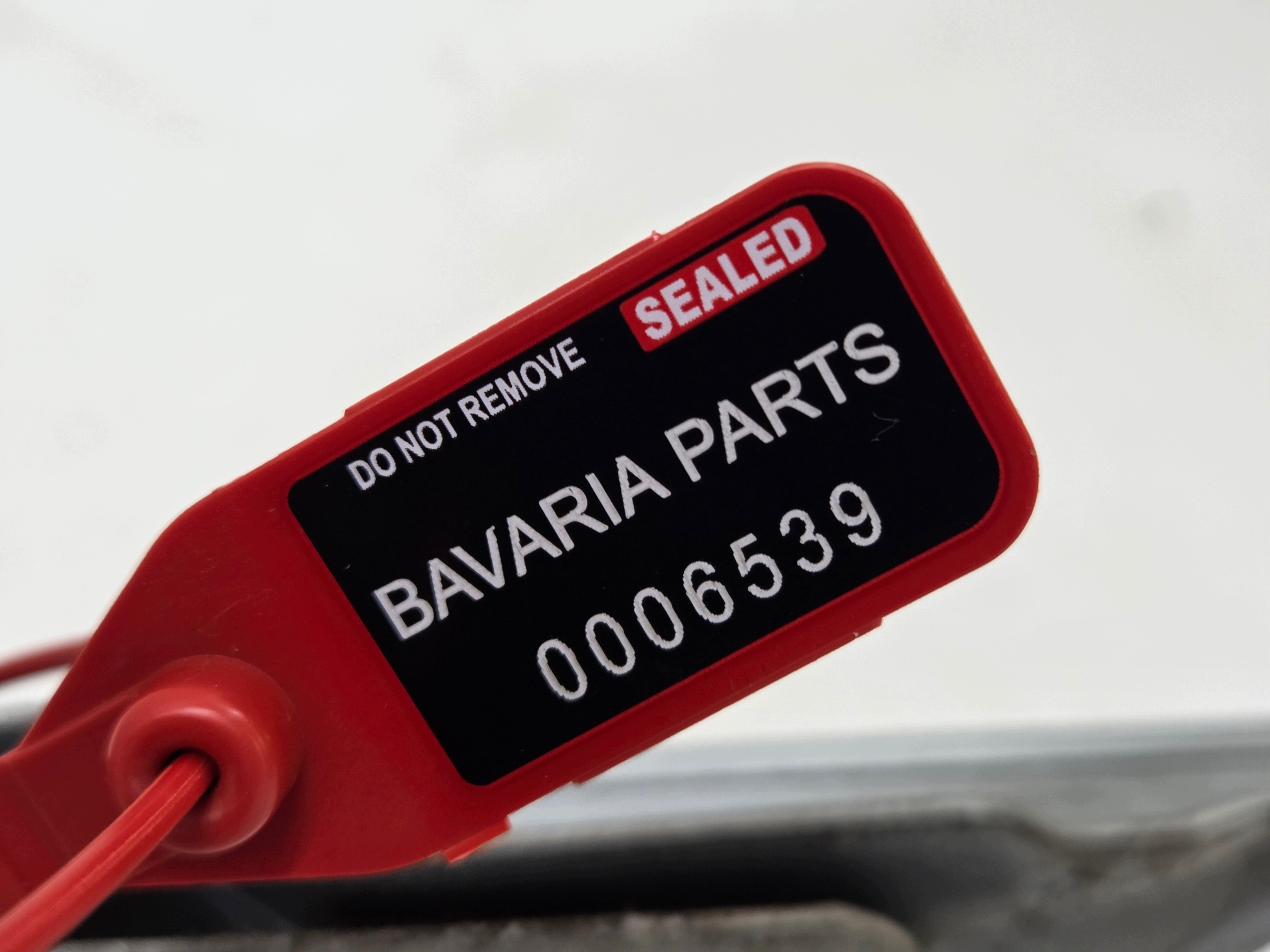 sárvédő bal első BMW E92 E93 TITANSILBER 354/7