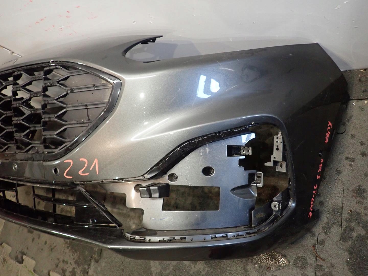 STOSSSTANGE VORNE VORNE FORD KUGA MK3 2019- ST-LINE