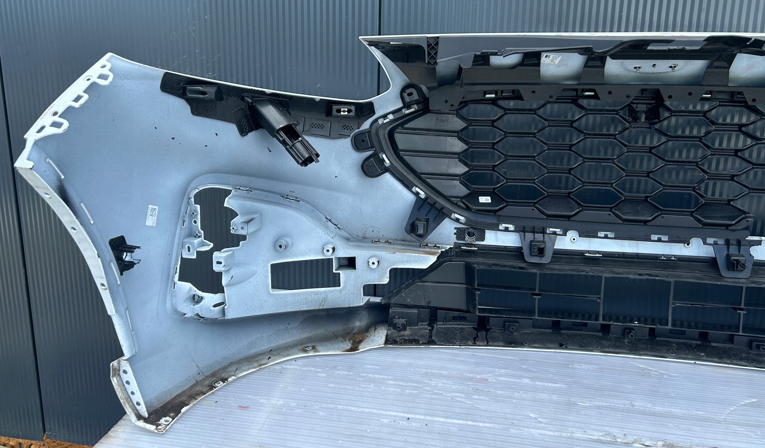 nárazník předek přední FORD KUGA MK3 ST-LINE PDC