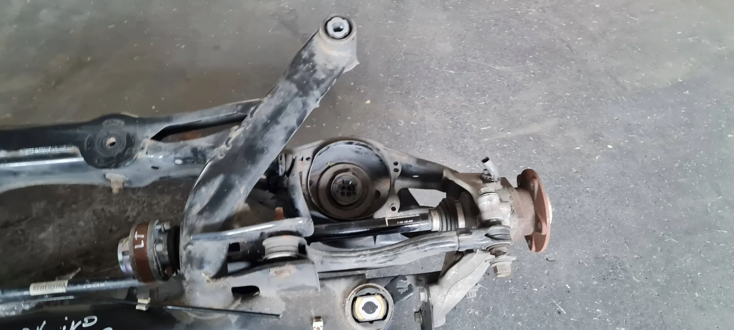 S3 8Y A3 ACHSTRÄGER HECK HINTEN TRÄGER QUATTRO QUERLENKER 2.0 TFSI