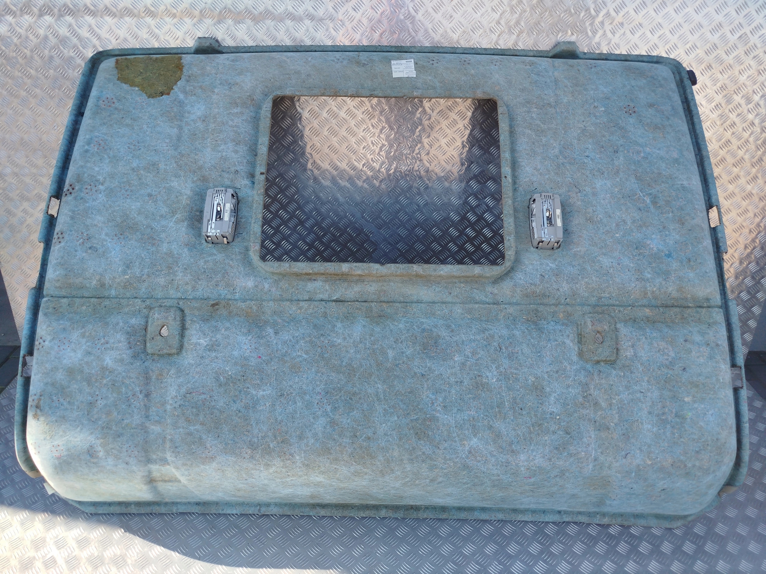 TAPICERKA PODSUFITKA DACHOWA SCANIA Producent części Scania OE