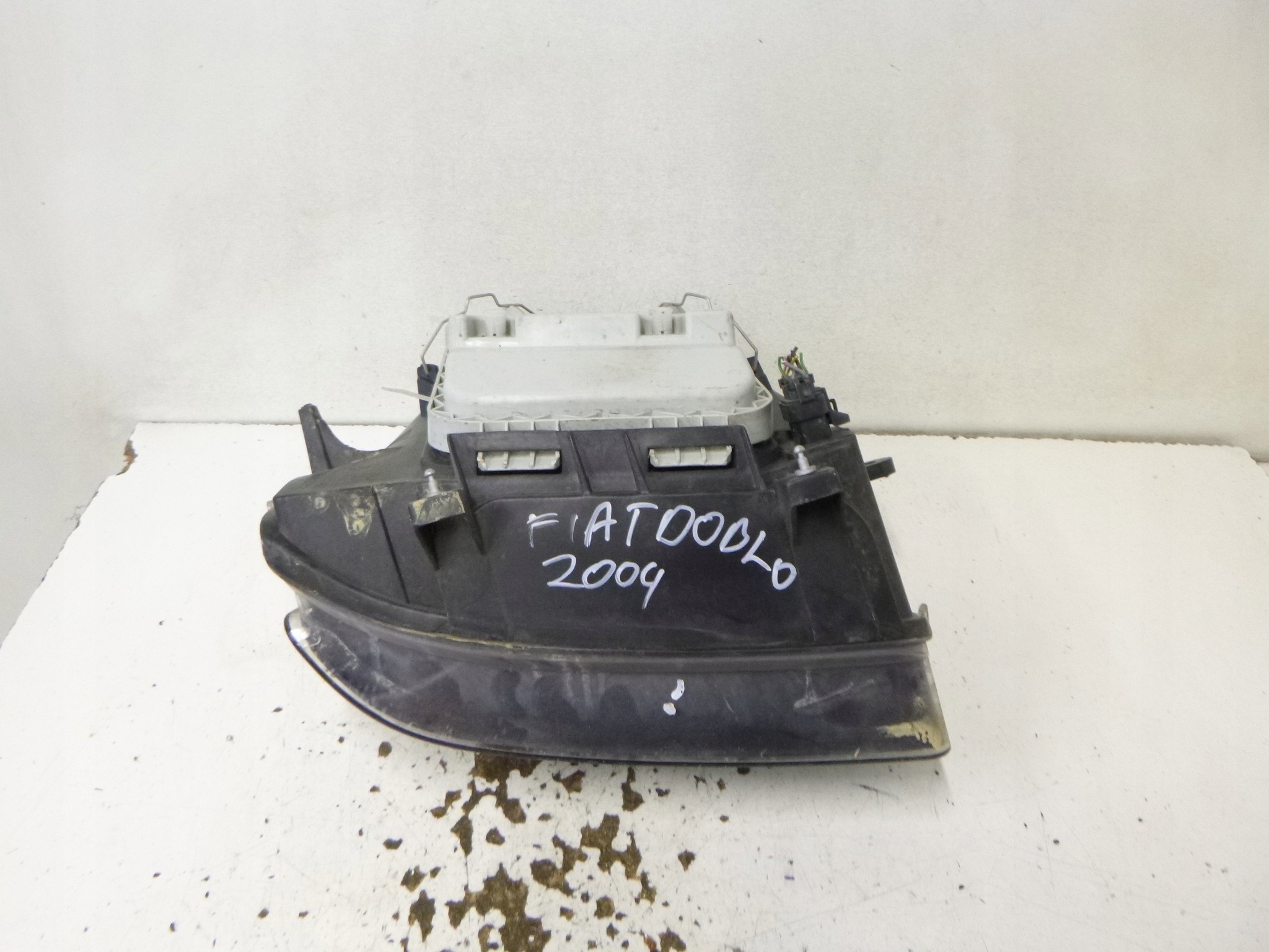 light reflektor front left FIAT DOBLO and 2001-2005 TYC 20-B234 front left
