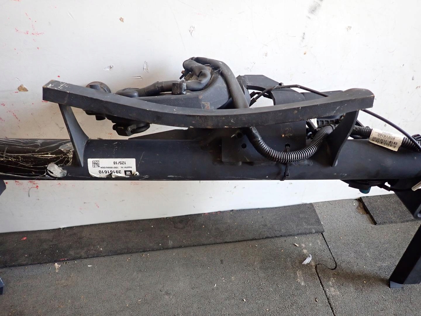 Hak OPEL INSIGNIA II B 2017- KOMBI 39161610 Waga produktu z opakowaniem jednostkowym 30 kg