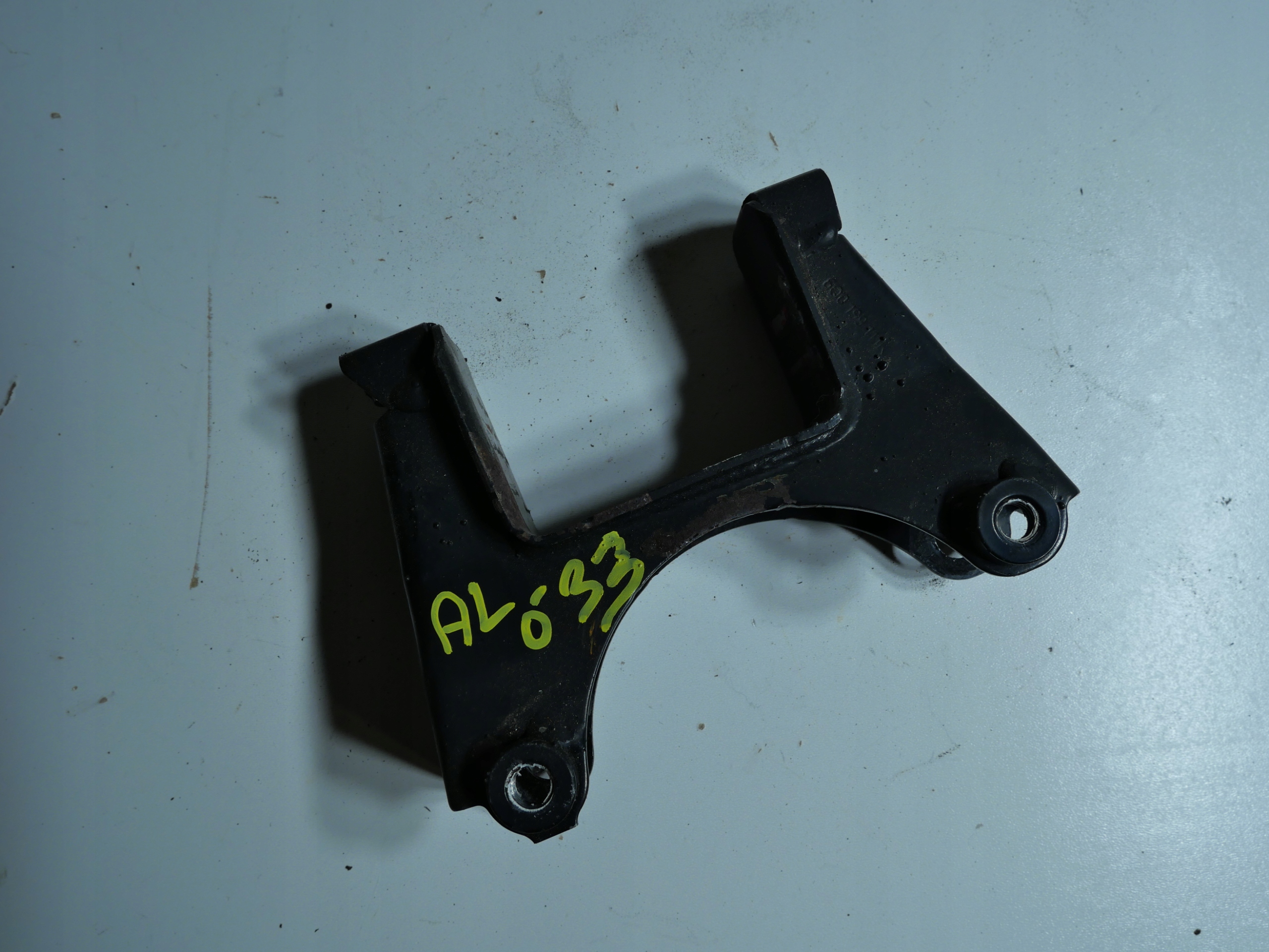 getriebehalter getriebe AUDI VW SEAT SKODA 6Q0199111K