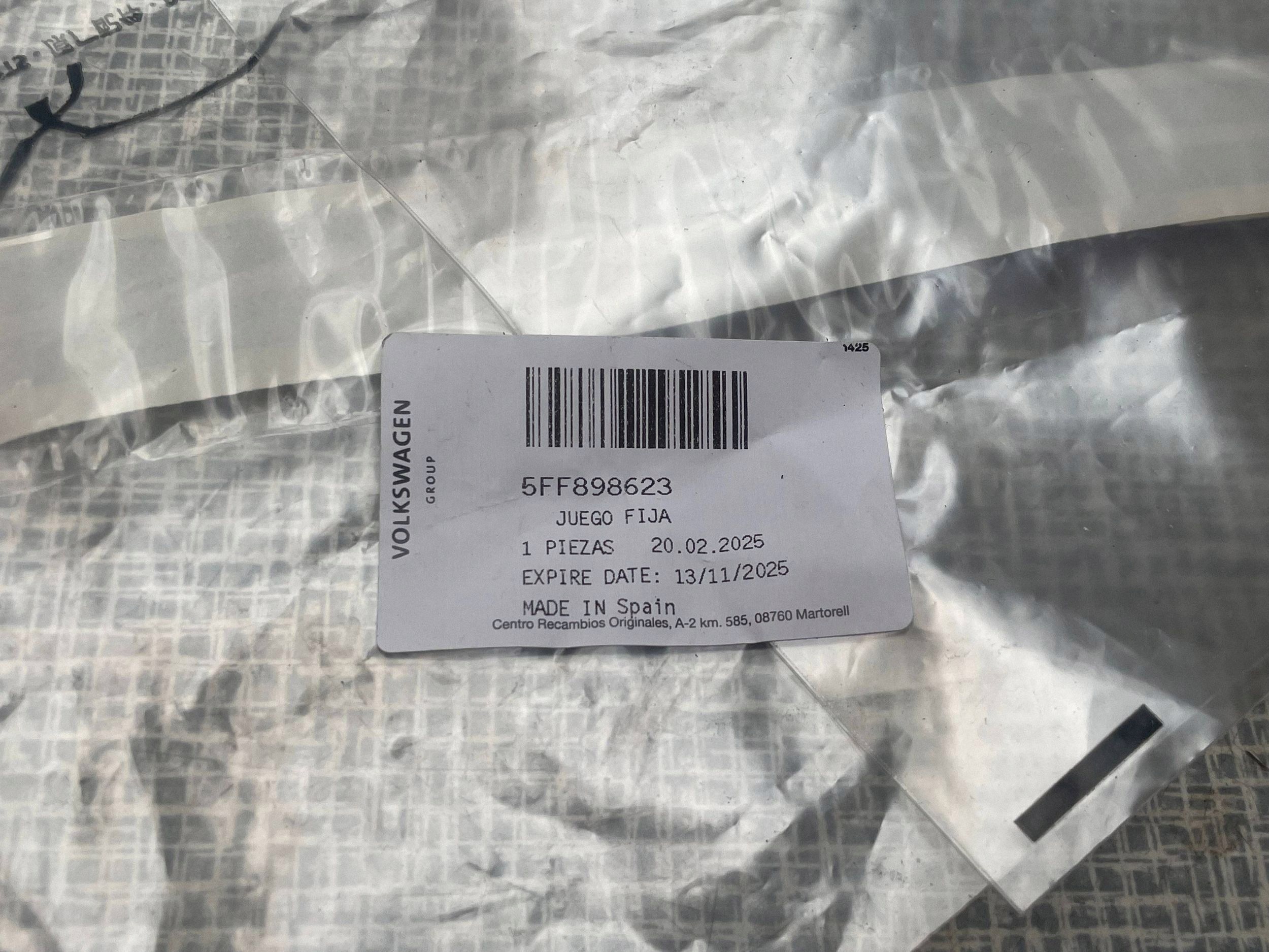 CUPRA FORMENTOR Support plaque Pare choc Avant 5FF898623 @A