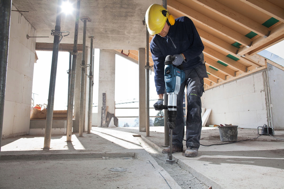 MŁOT GSH 11 VC BOSCH - SDS-MAX klasa 11kg + DŁUTA EAN (GTIN) 3165140546973