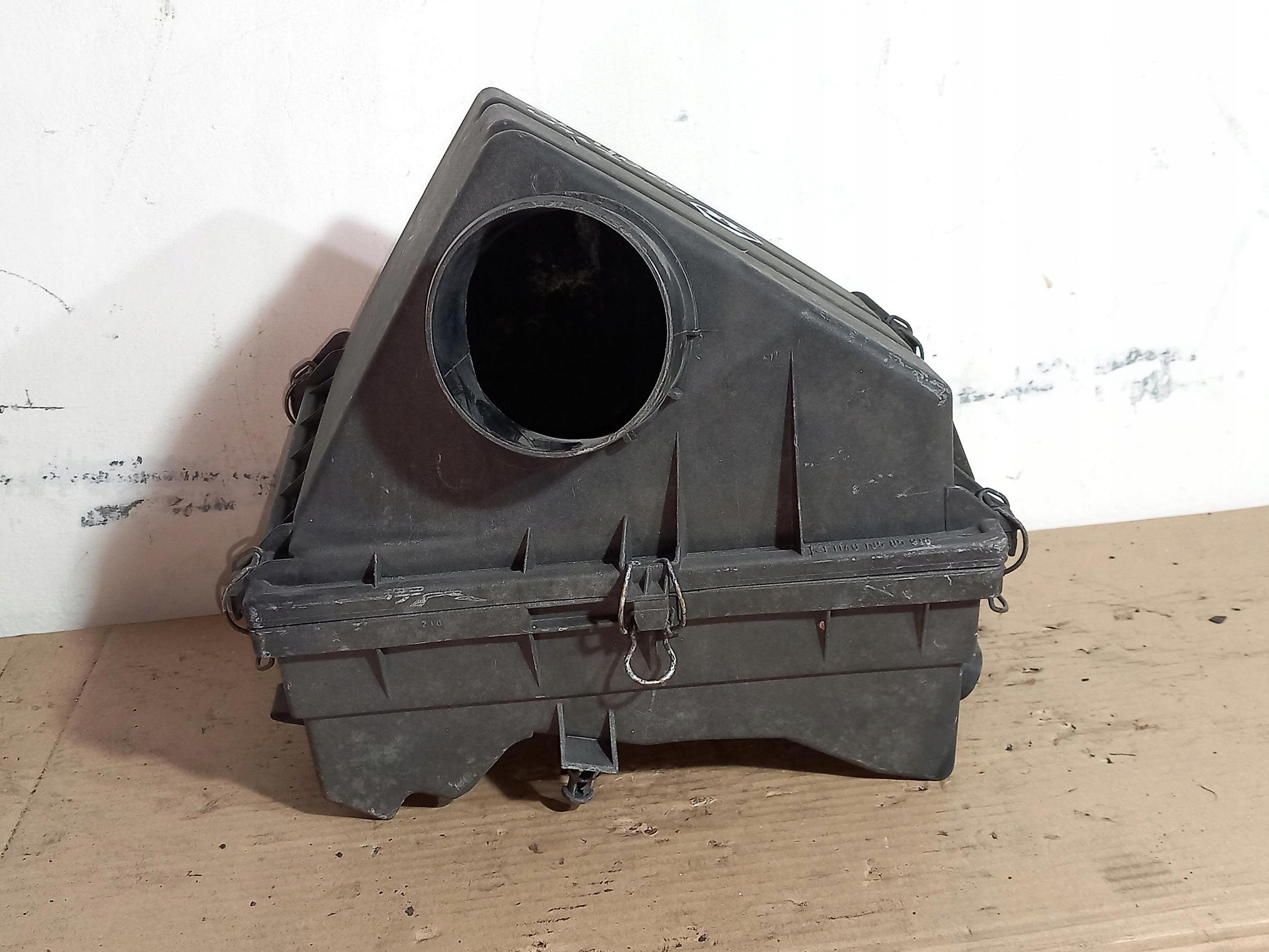 Gehäuse filter luft MERCEDES ML W163 4.0 V8 CDI A1635050460