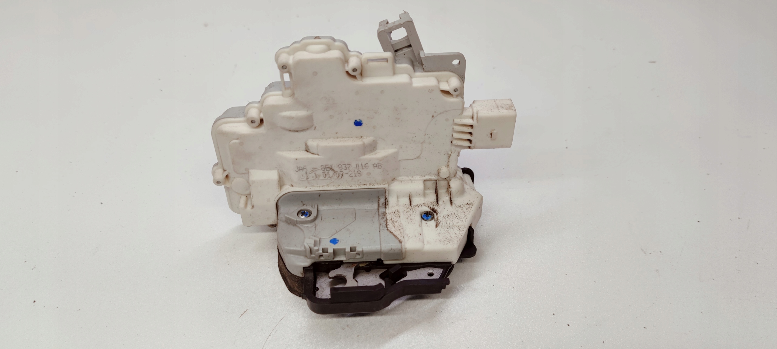 lock door right front AUDI A4 B7 8E1837016AB 7P