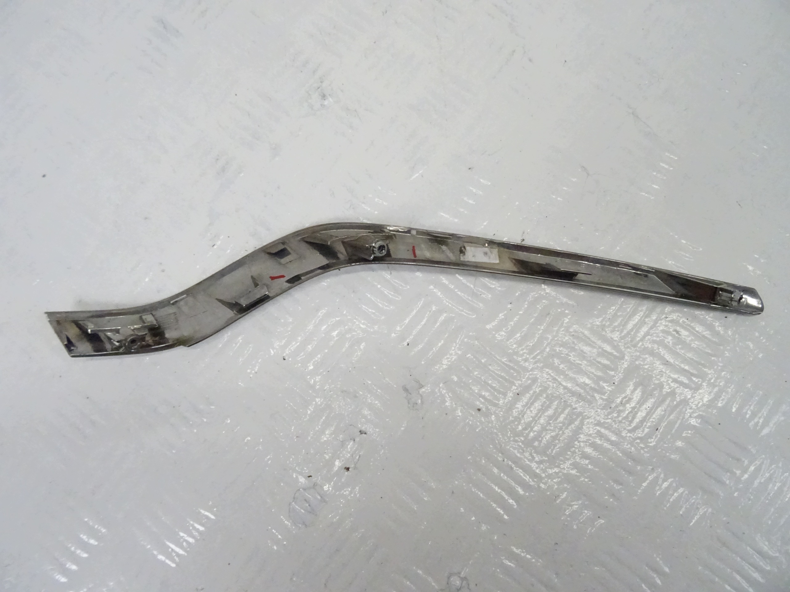 moulding GRILLA left front RENAULT CAPTUR II 620752010R
