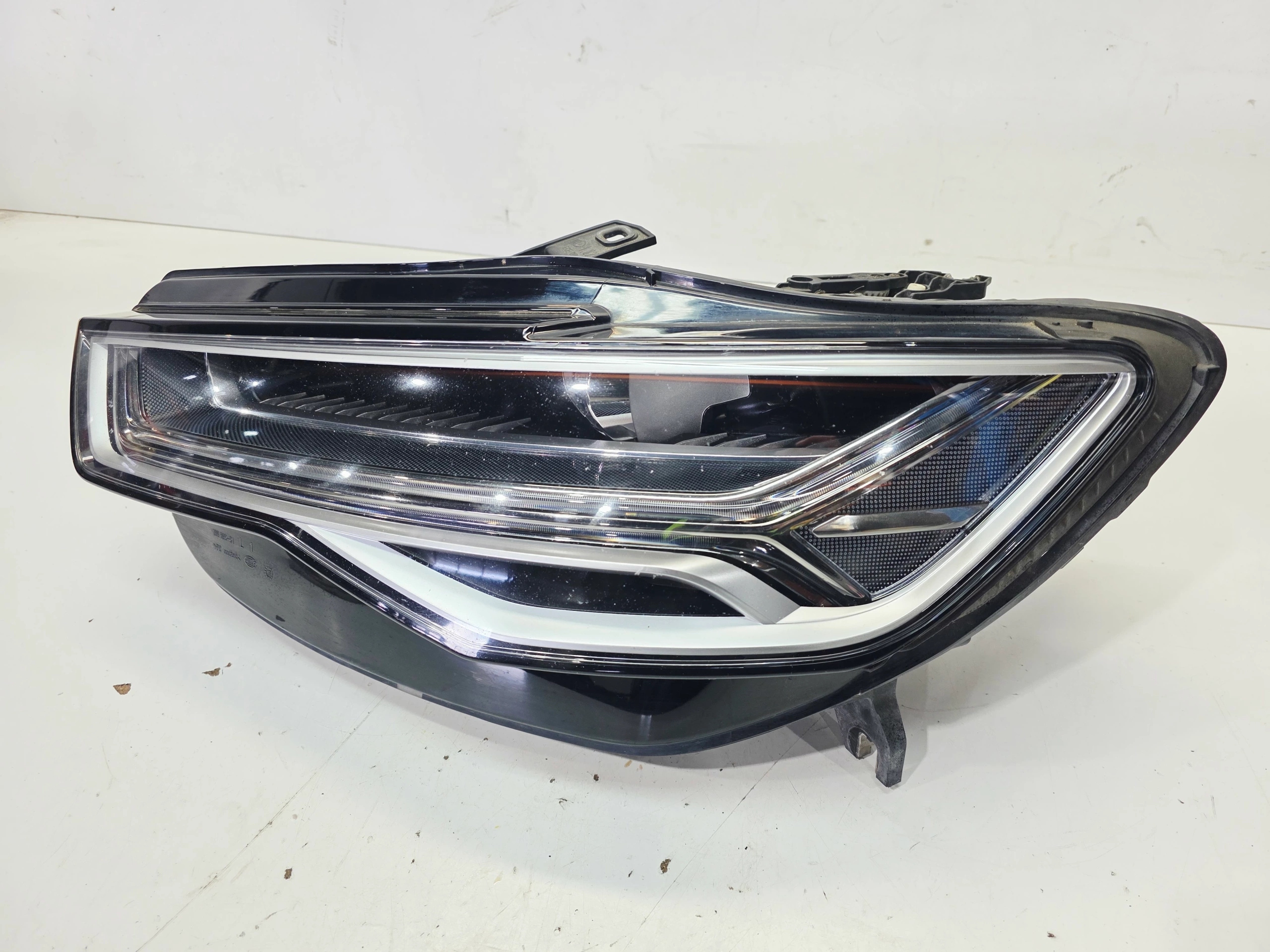 REFLEKTOR light MATRIX left front AUDI A6 C7 LIFT 4G0941035A 2/26