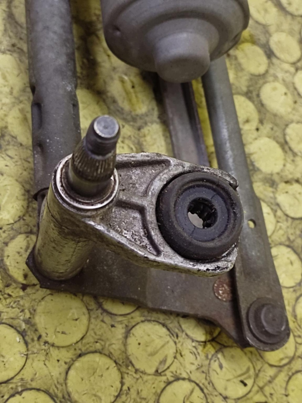 VW GOLF V wiper mechanism front 1K1955119B