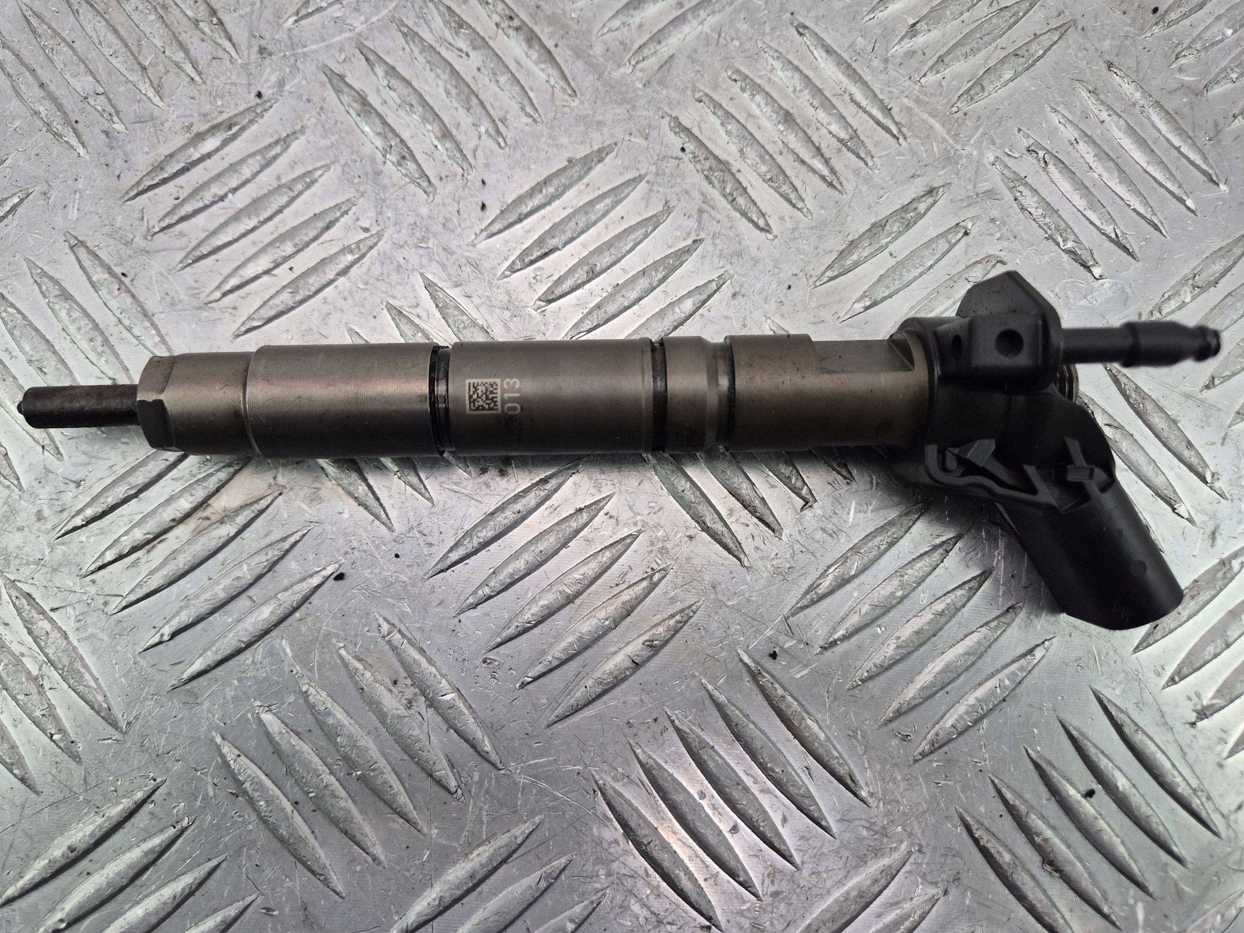 Mercedes E300 W211 3.0 injector 642.920 A6420701387